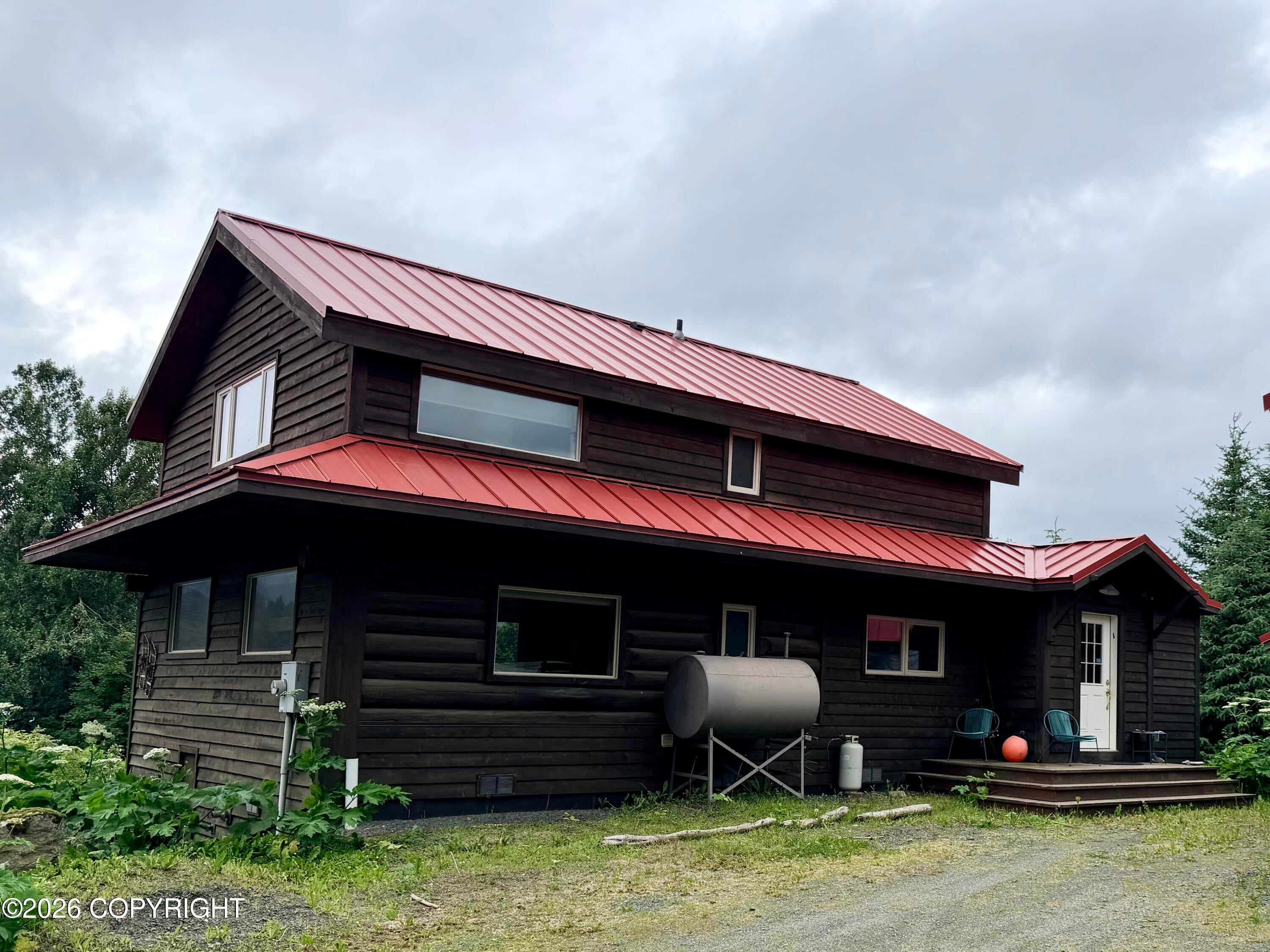 261 Shoreline Drive — photo