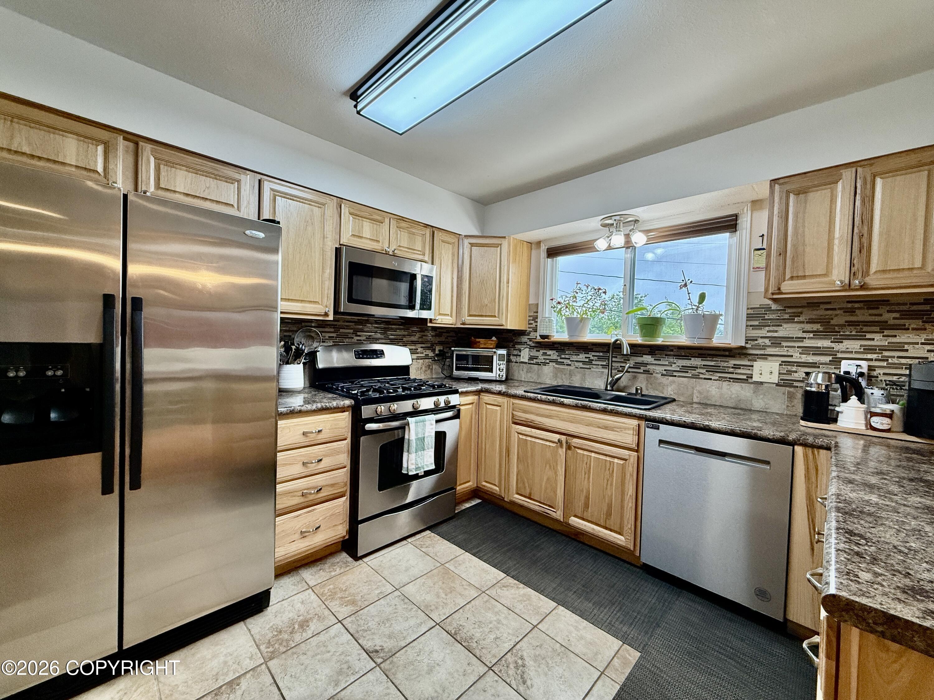 1612 Cara Loop, Anchorage, AK 99515 — photo 2