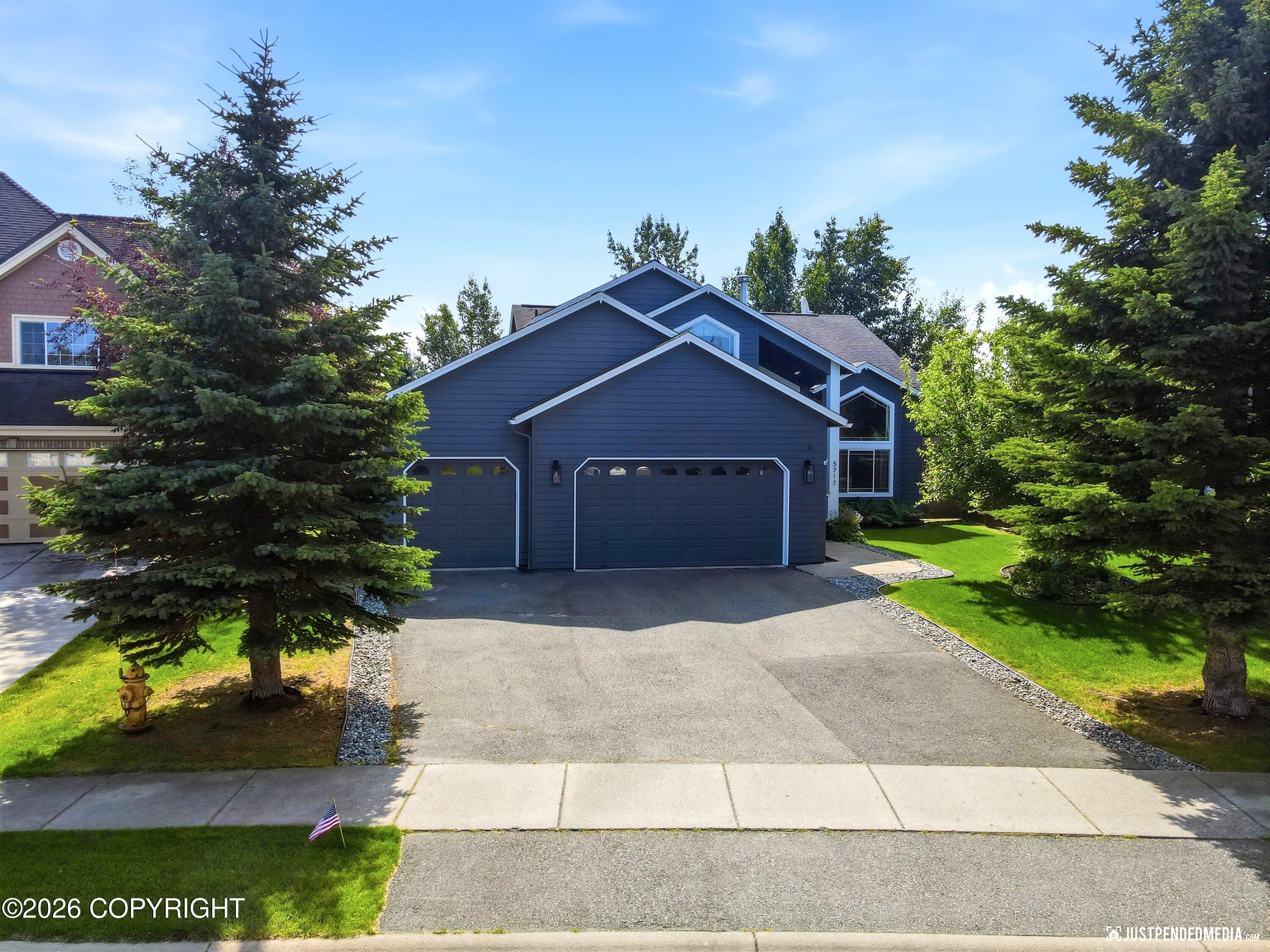 5717 Yukon Charlie Loop — photo