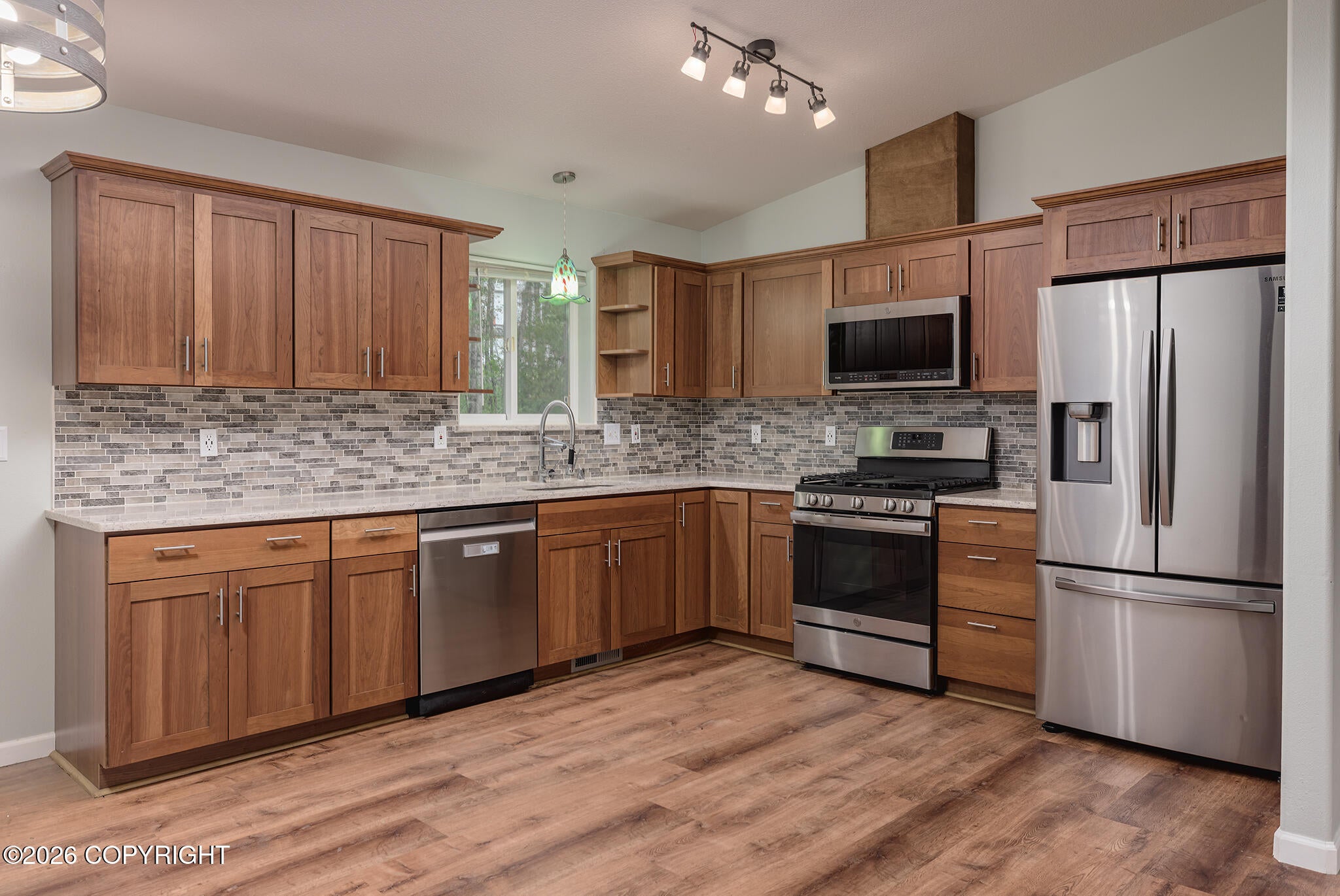 7051 W Cambridge Drive — photo