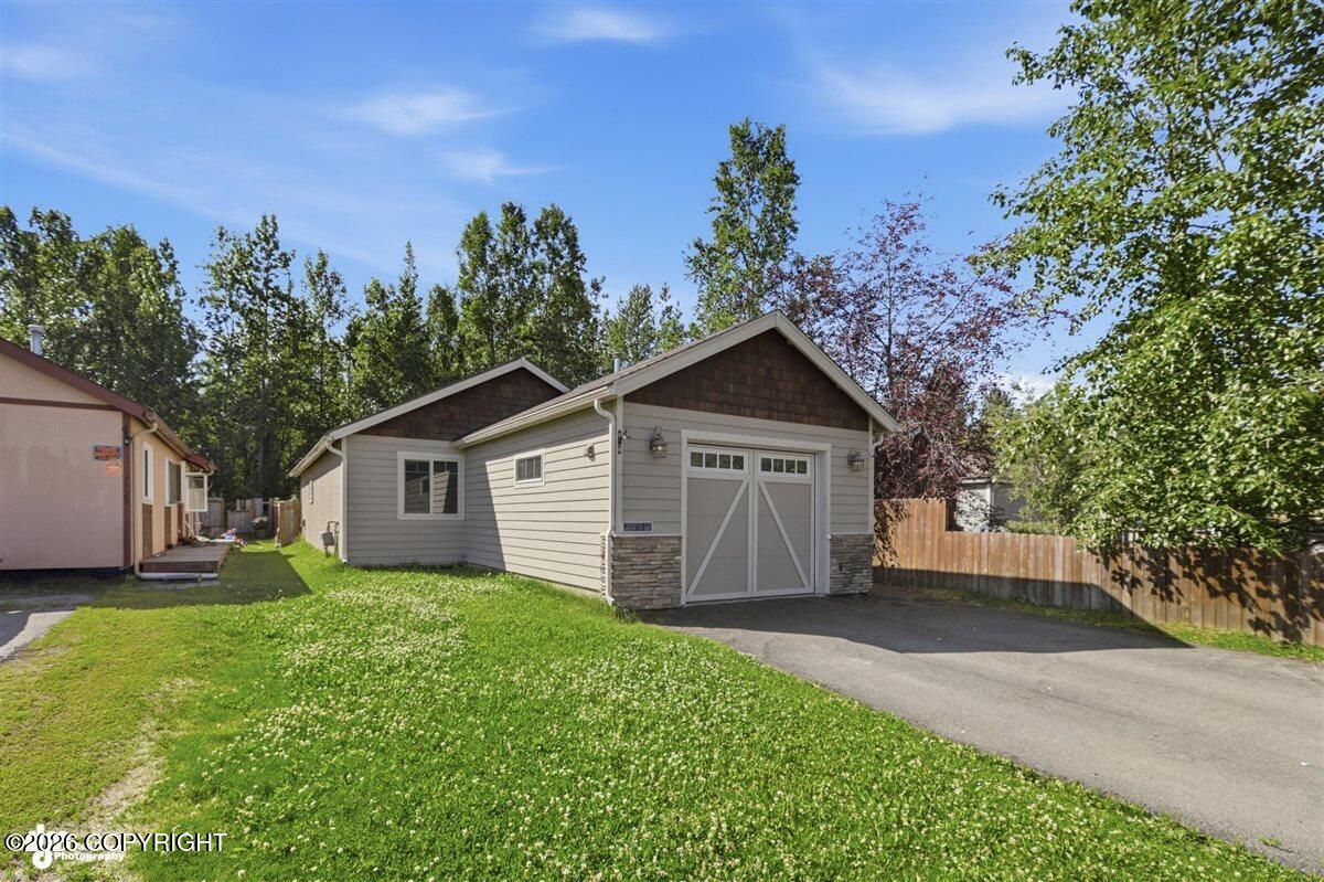 7716 Chaimi Loop — photo