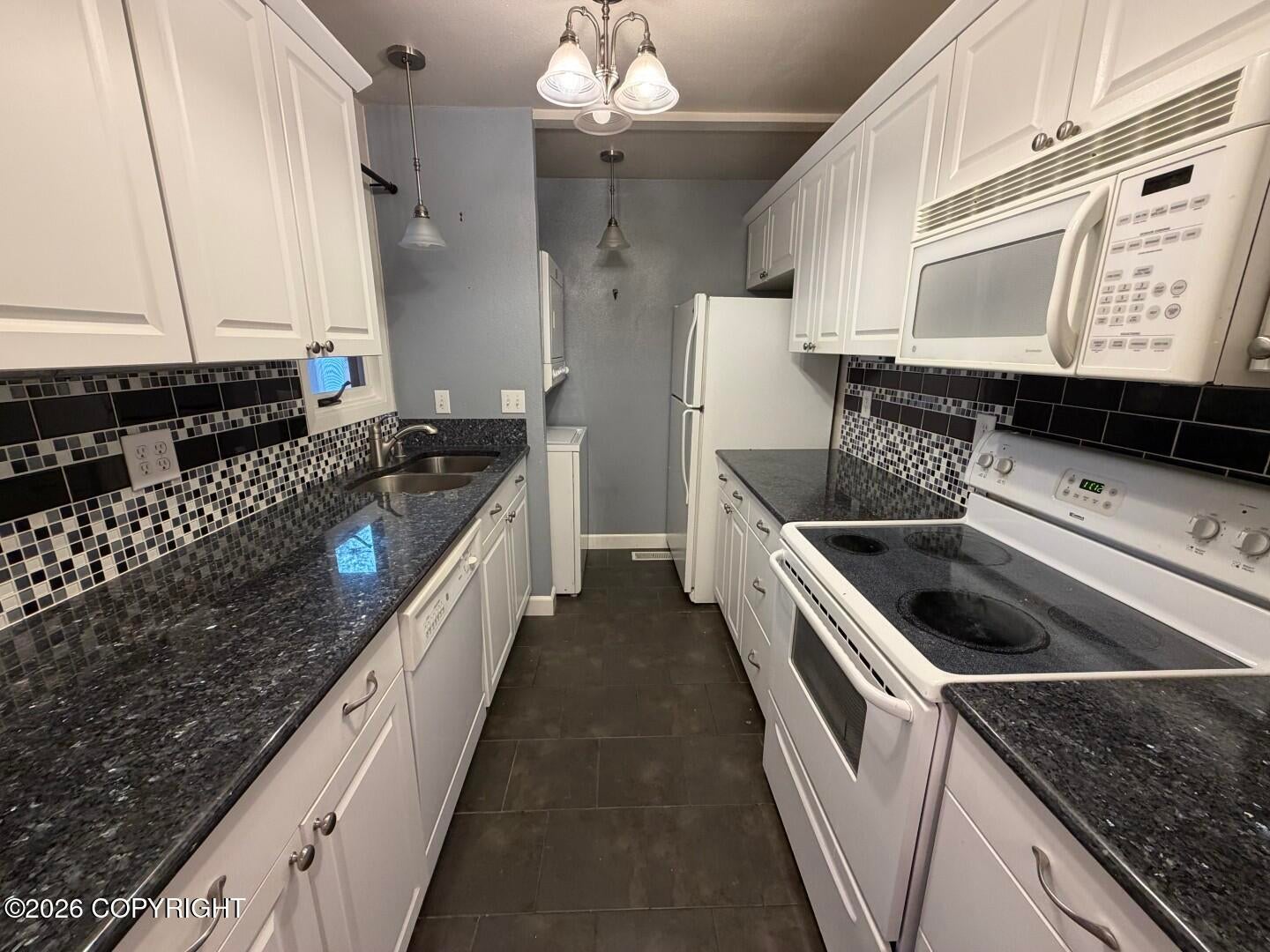 7351 Huntsmen Circle #18G — photo