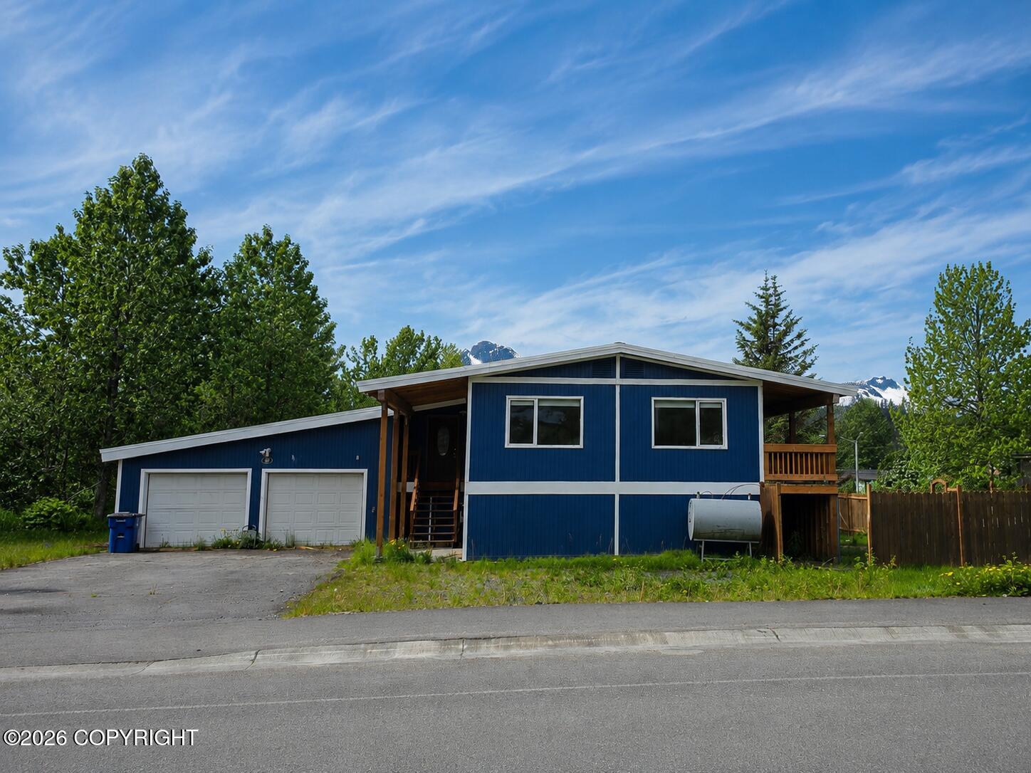 590 W Hanagita Street — photo