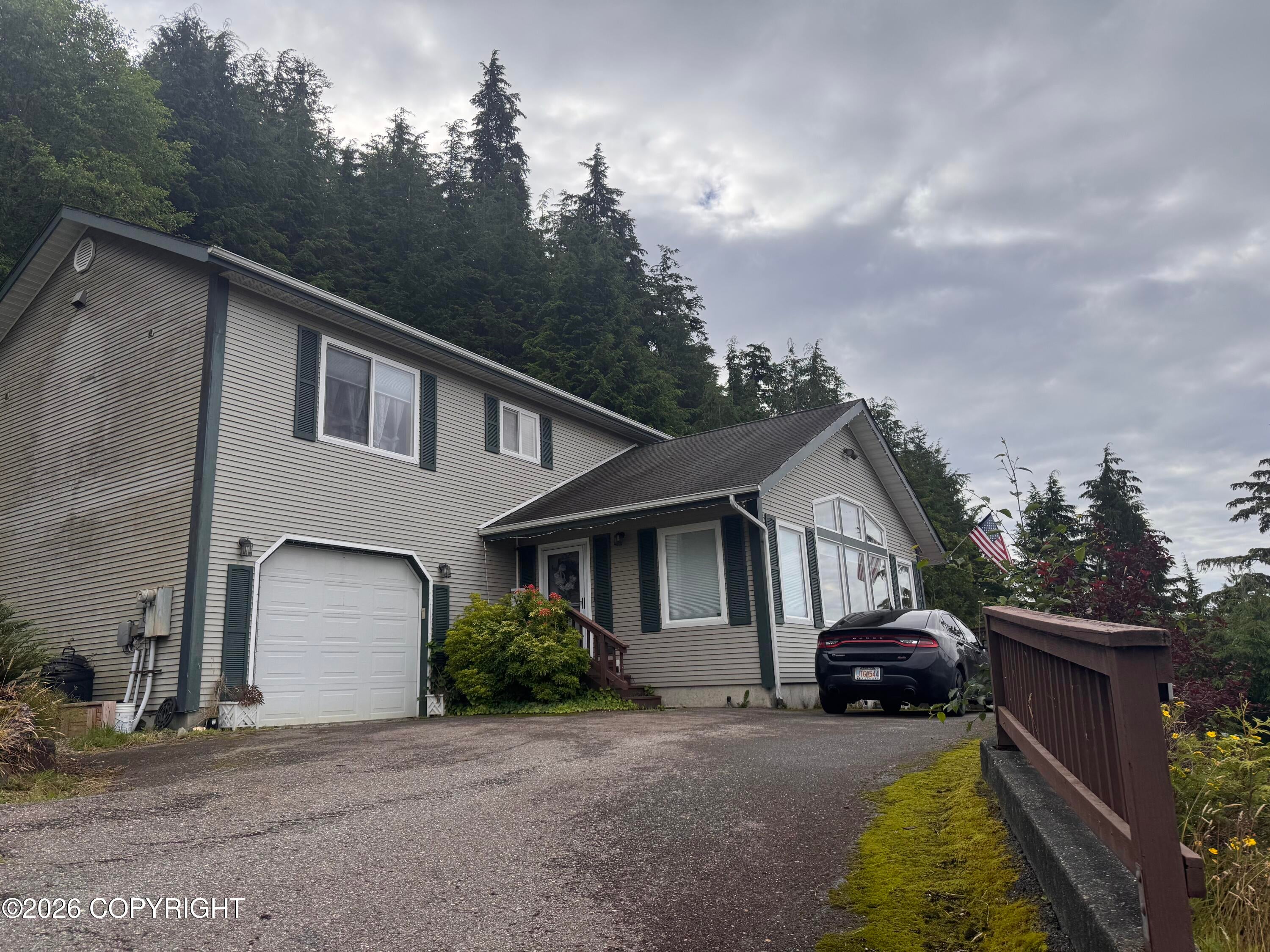 390 Forest Park Drive — photo