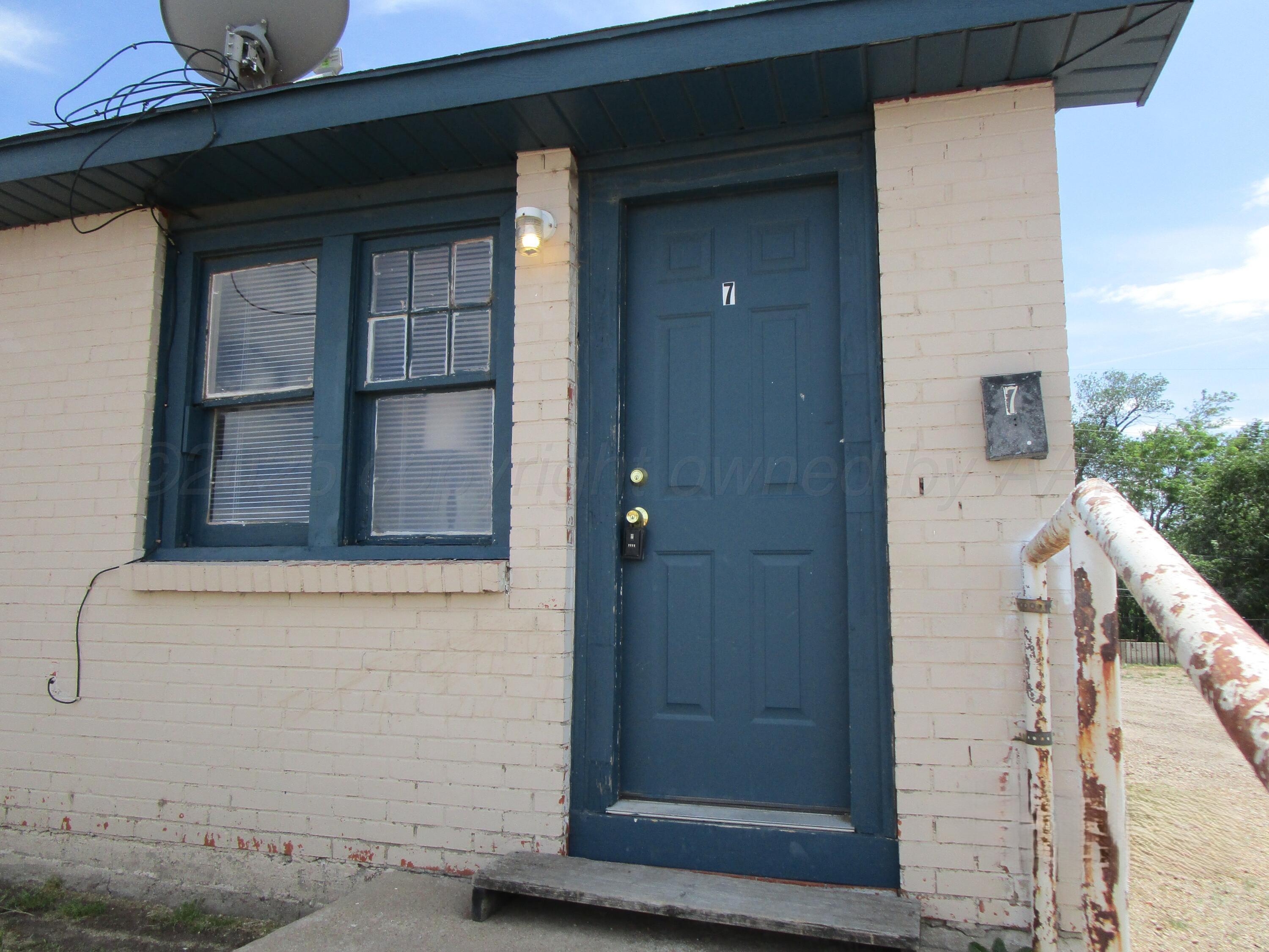607 W Wilson, #7 — photo