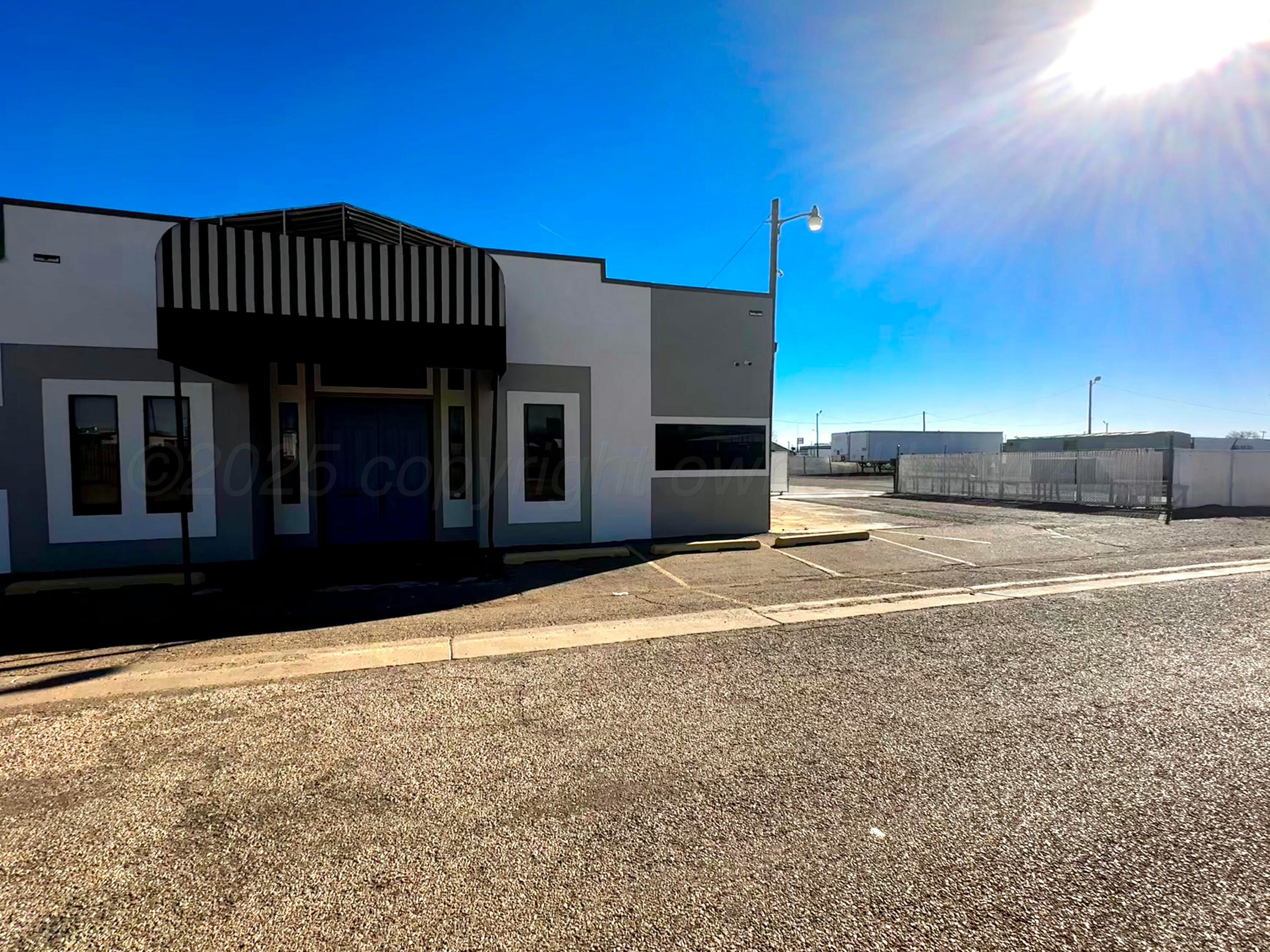 305 S Williams Street — photo