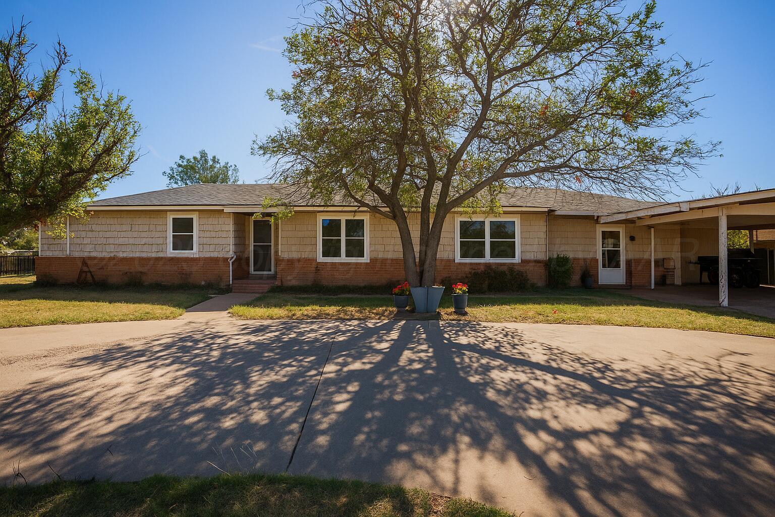 50 Fannin Drive — photo