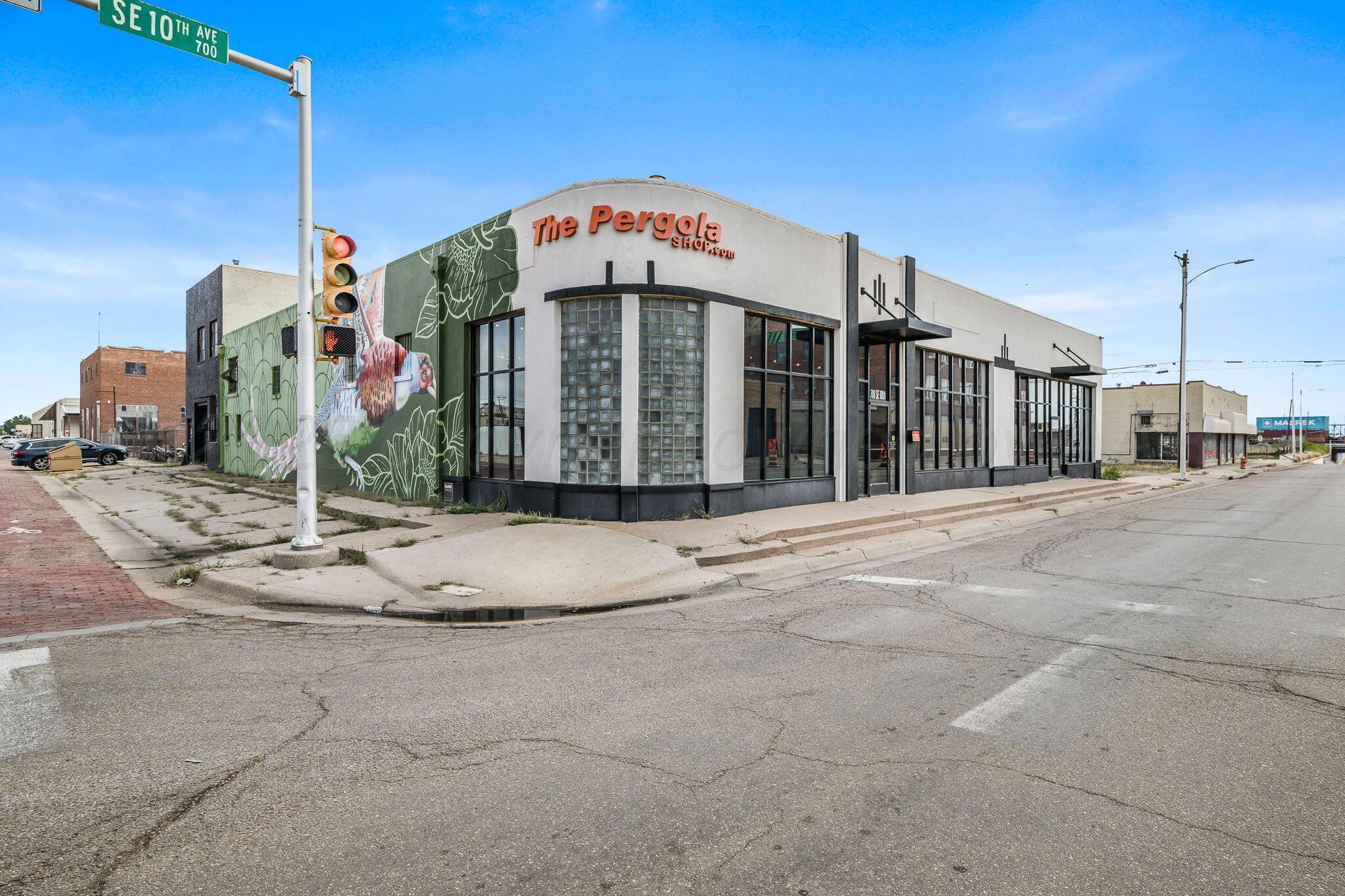 701 SE 10th Avenue — photo