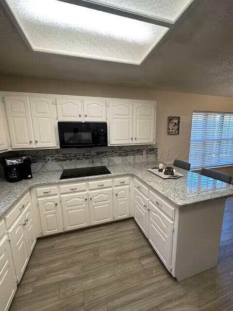 7040 Fulham Drive — photo