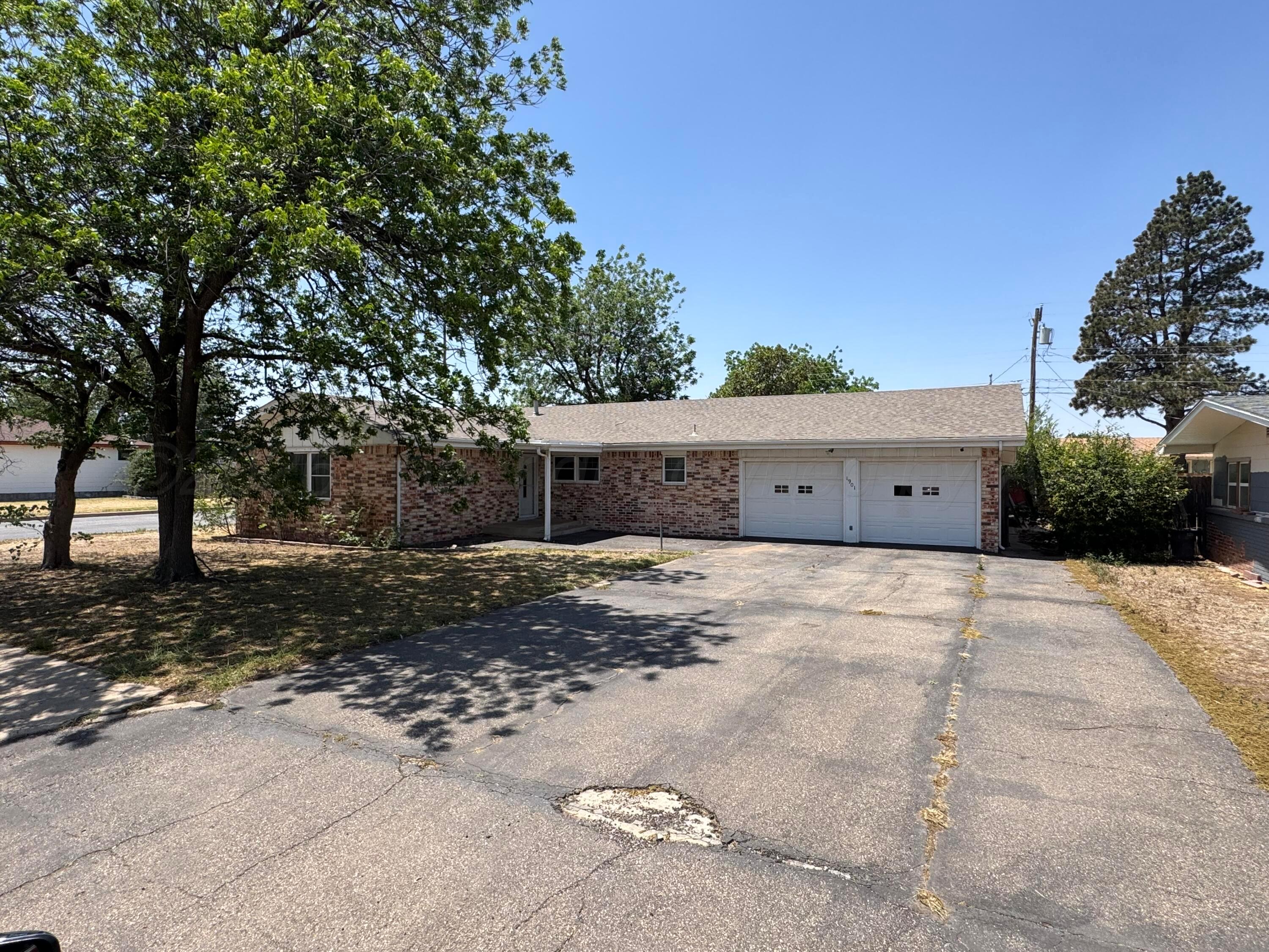 1901 N Faulkner Street — photo