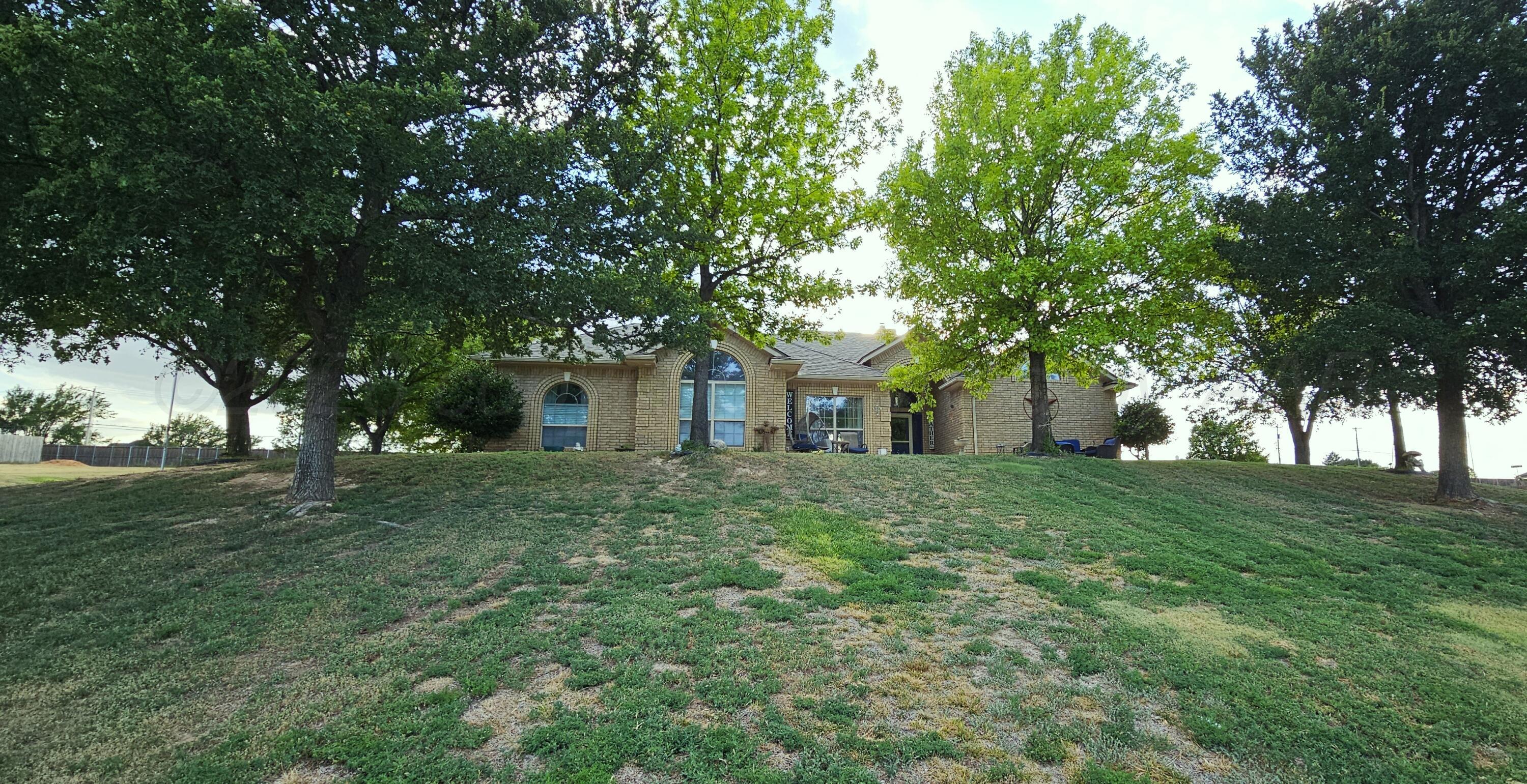 17250 Valley Lake Drive — photo