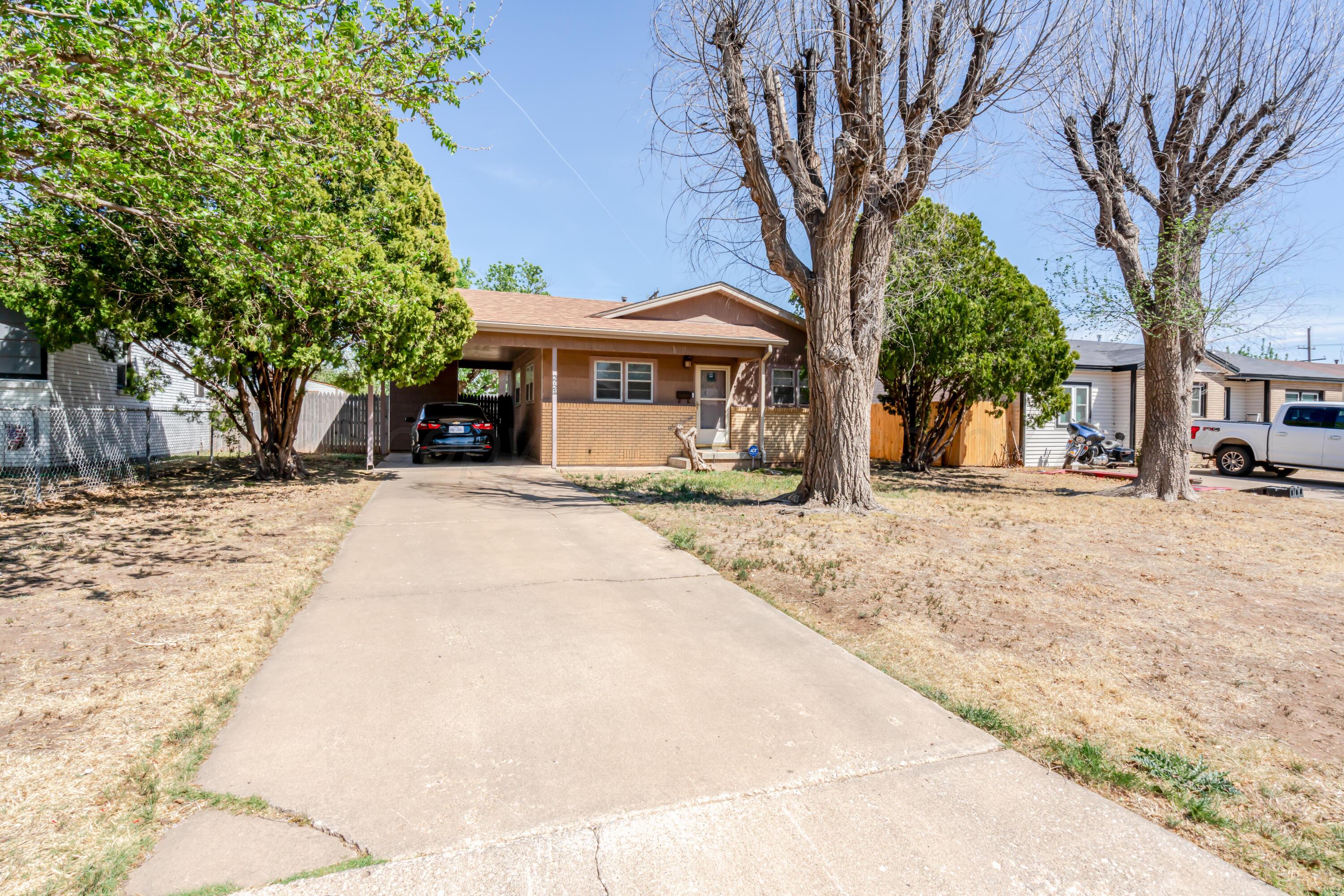 2721 S Woodland Street — photo