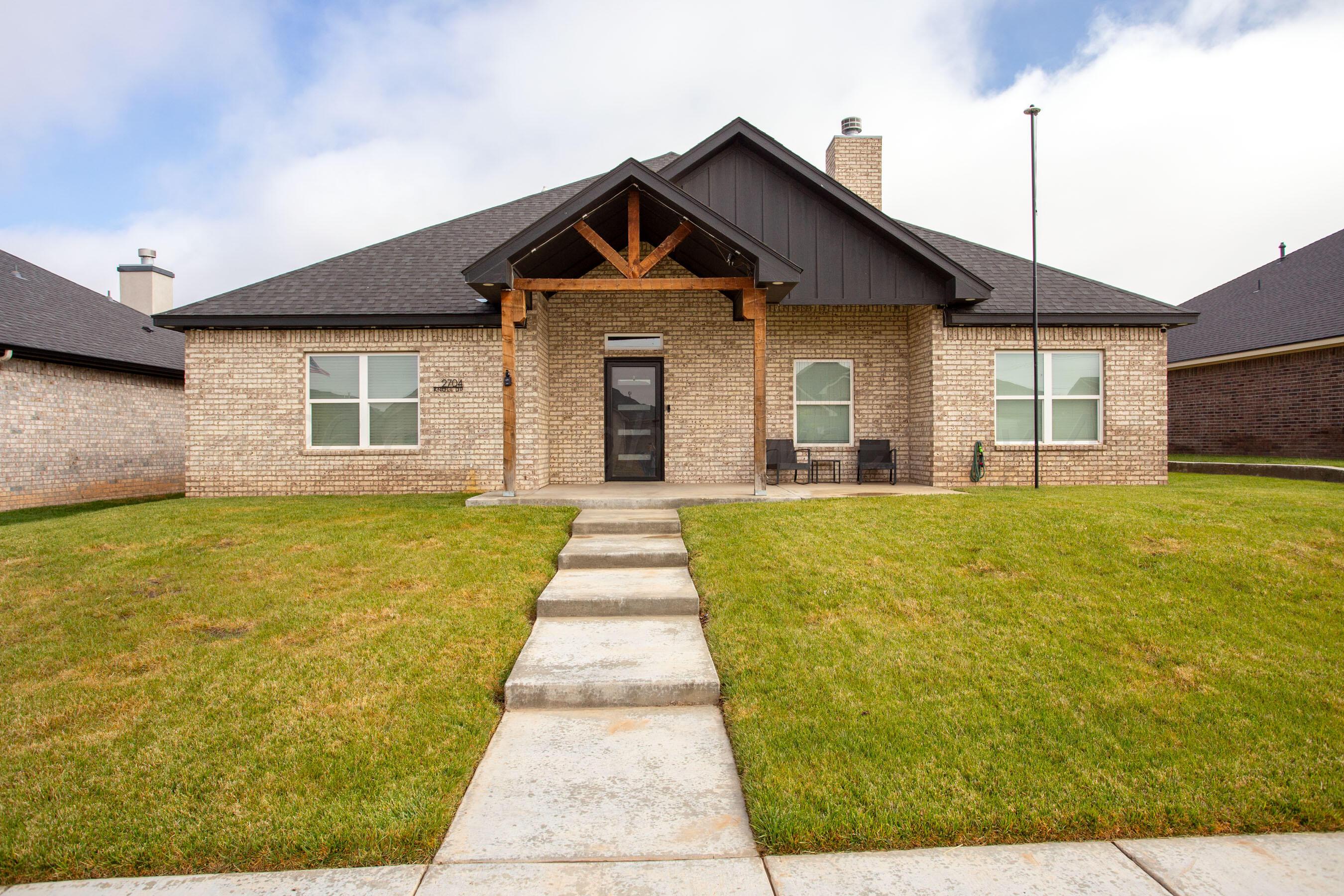2704 Knoll Drive — photo