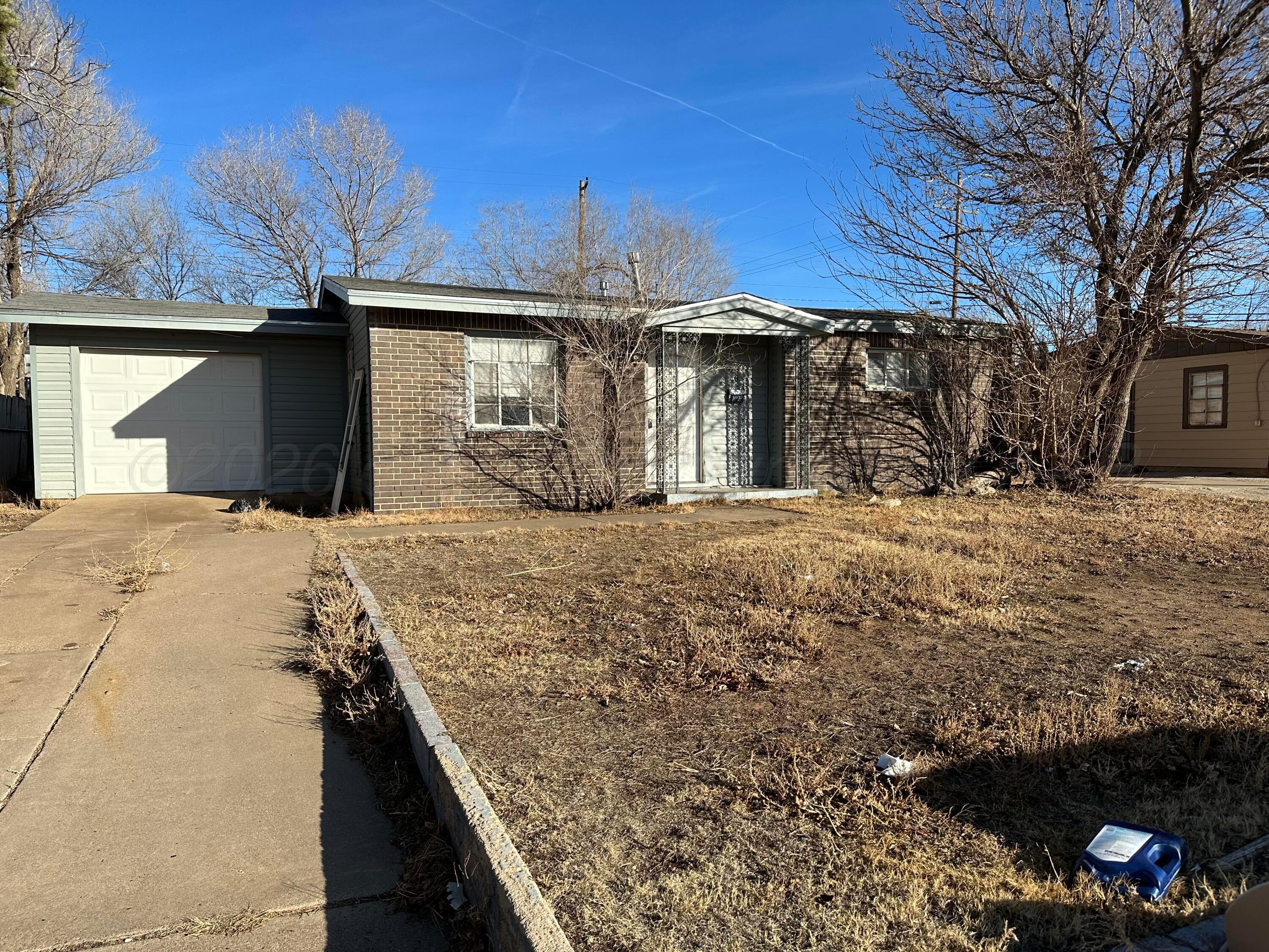 2402 Hickory Street — photo