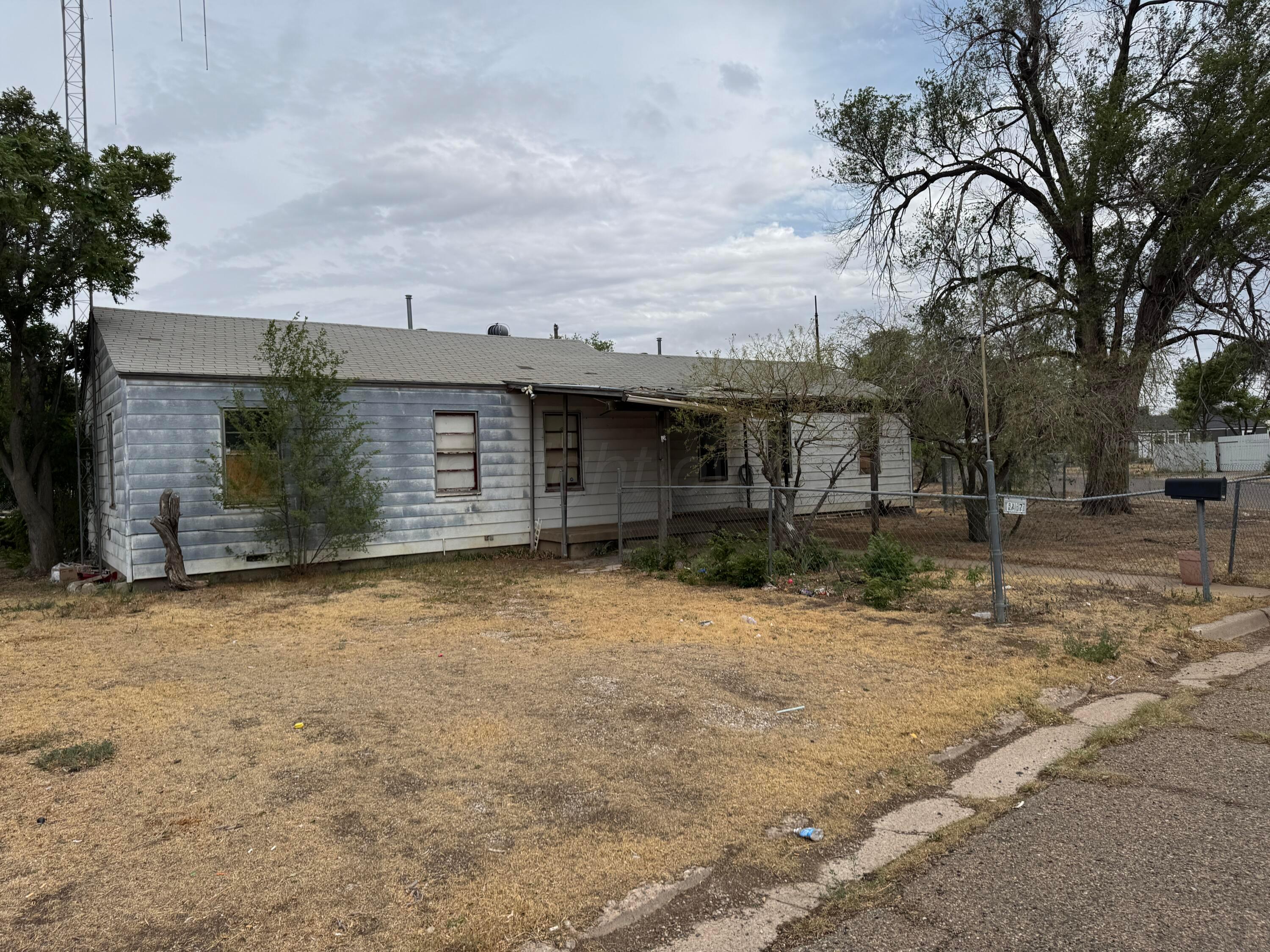 1407 Carter Street — photo