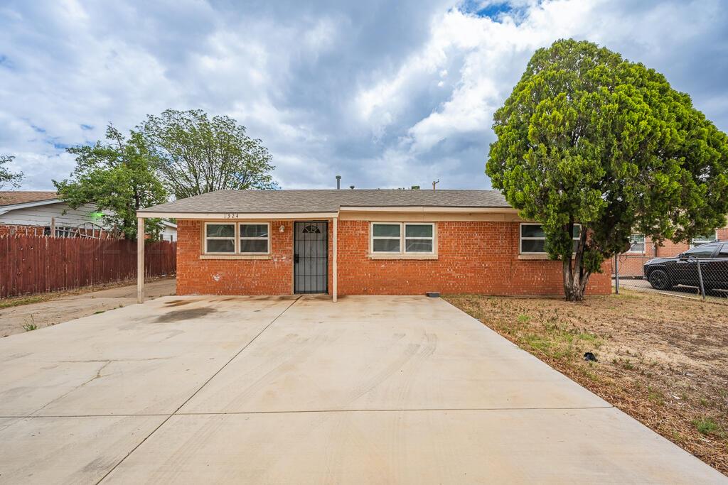 1324 Bluebell Street — photo