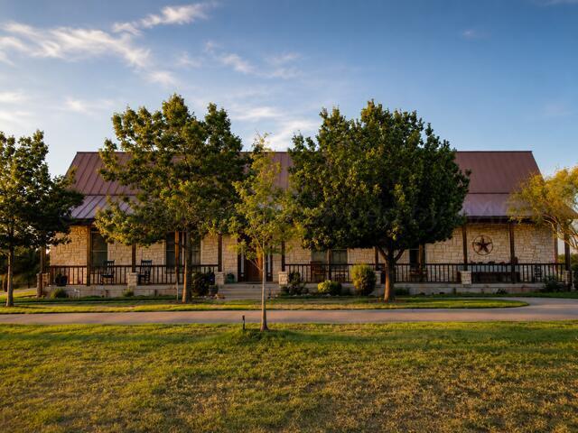 7701 Canyon Bend Rd. — photo