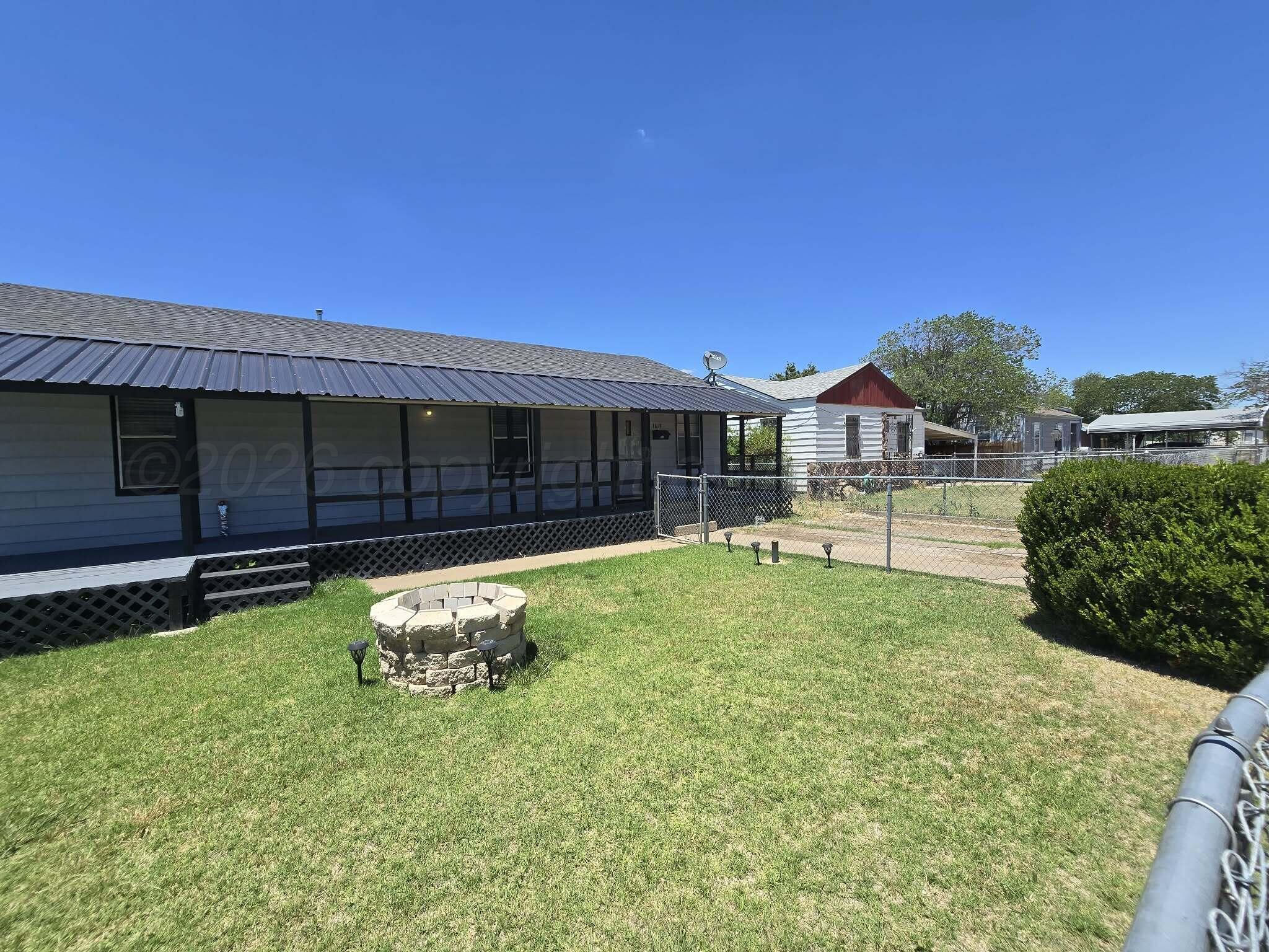1619 N Highland — photo