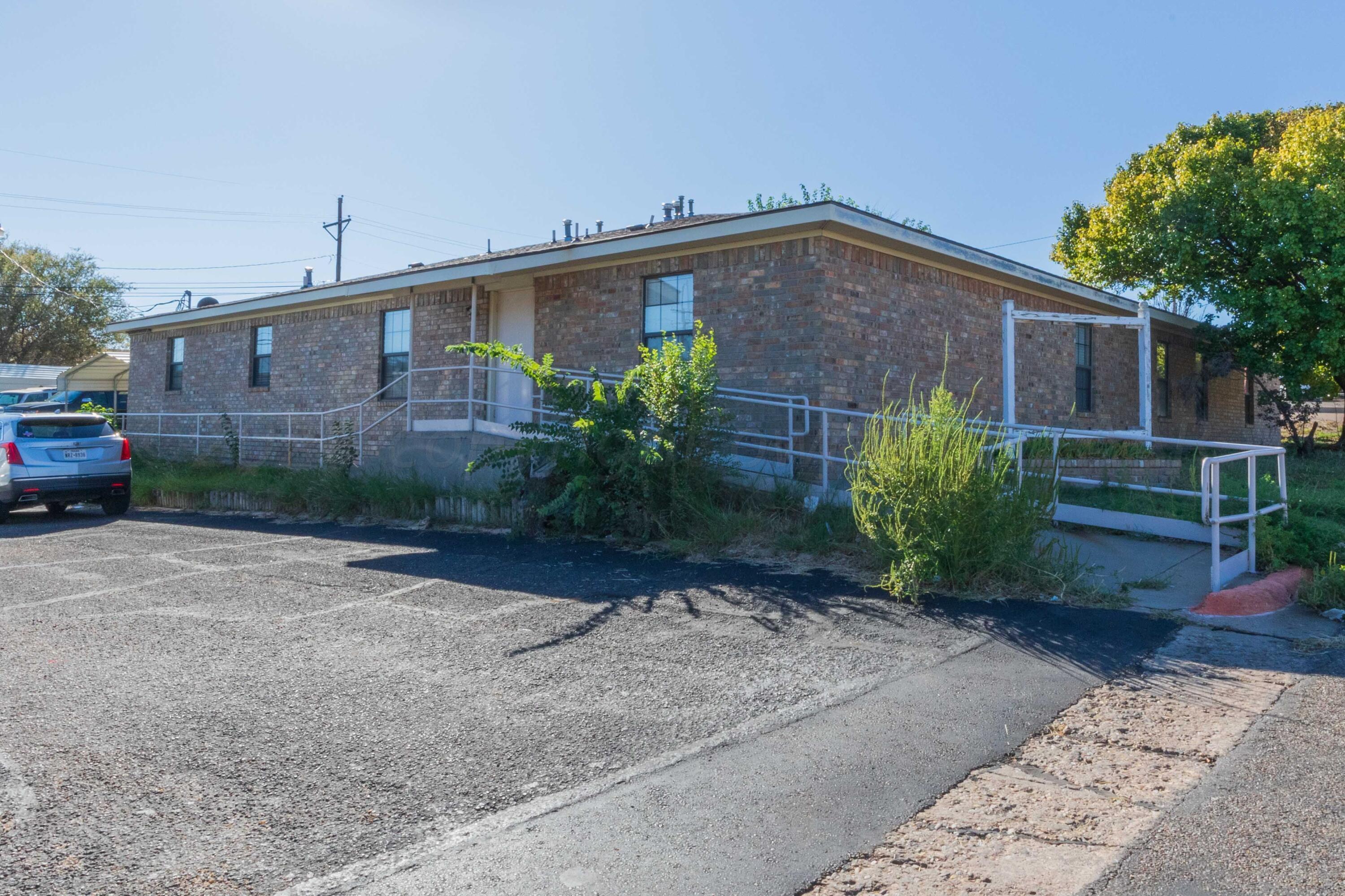 100 N Bryan Street — photo