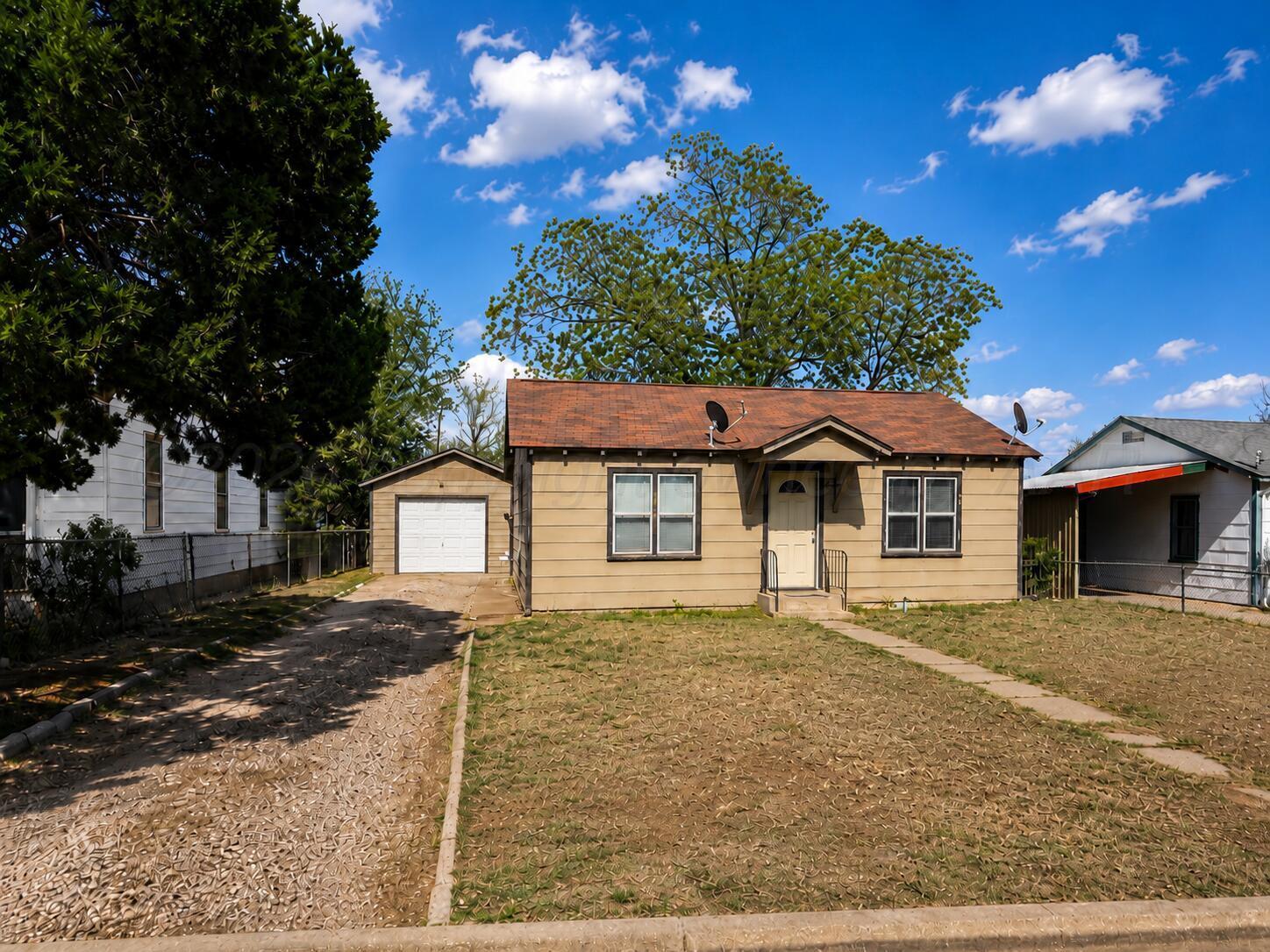 703 S Birmingham Street — photo
