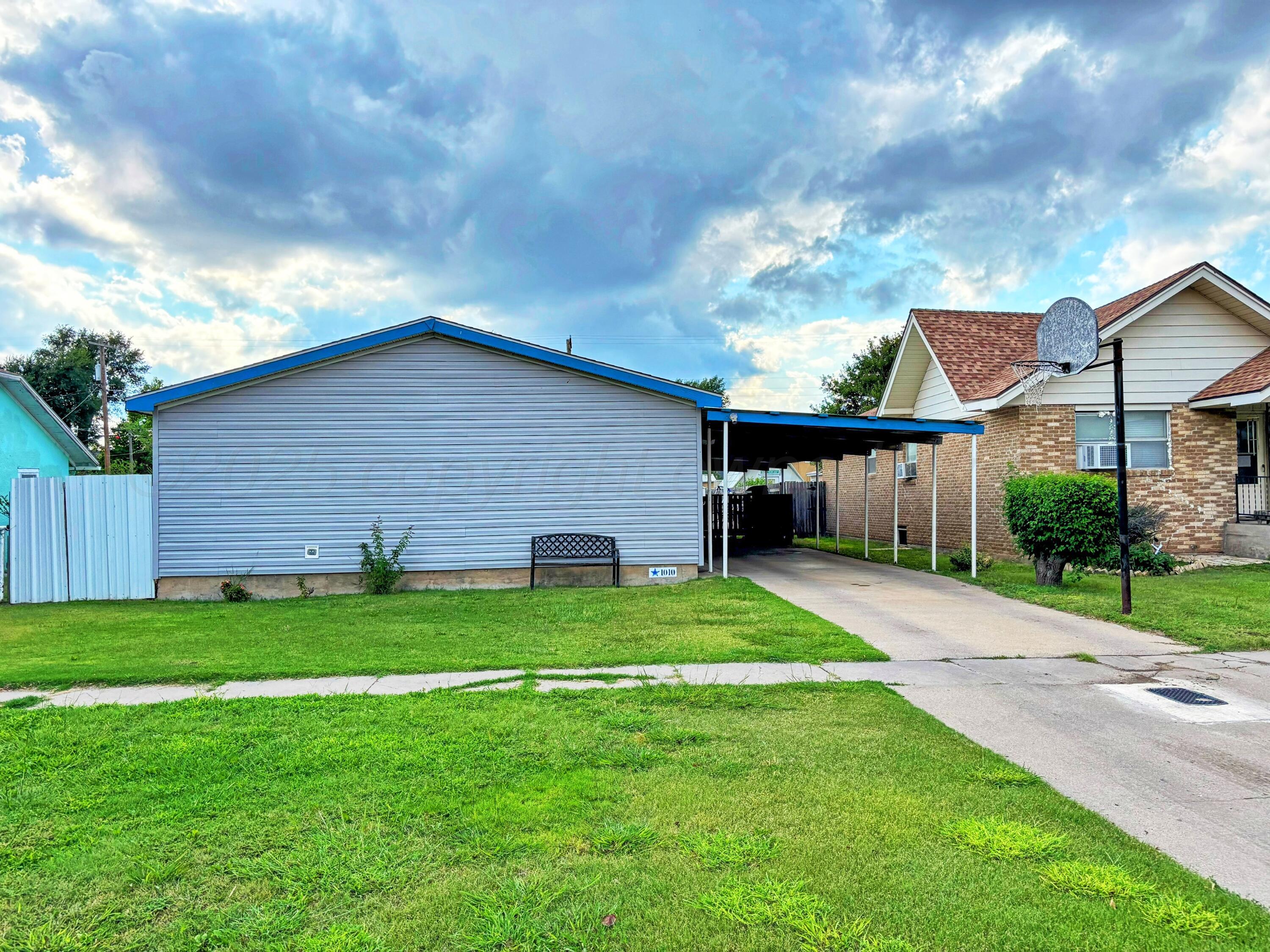 1010 S Baylor Street — photo