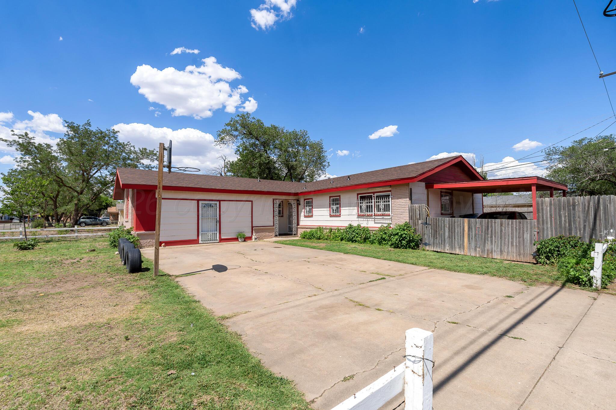 2811 Carter Street — photo