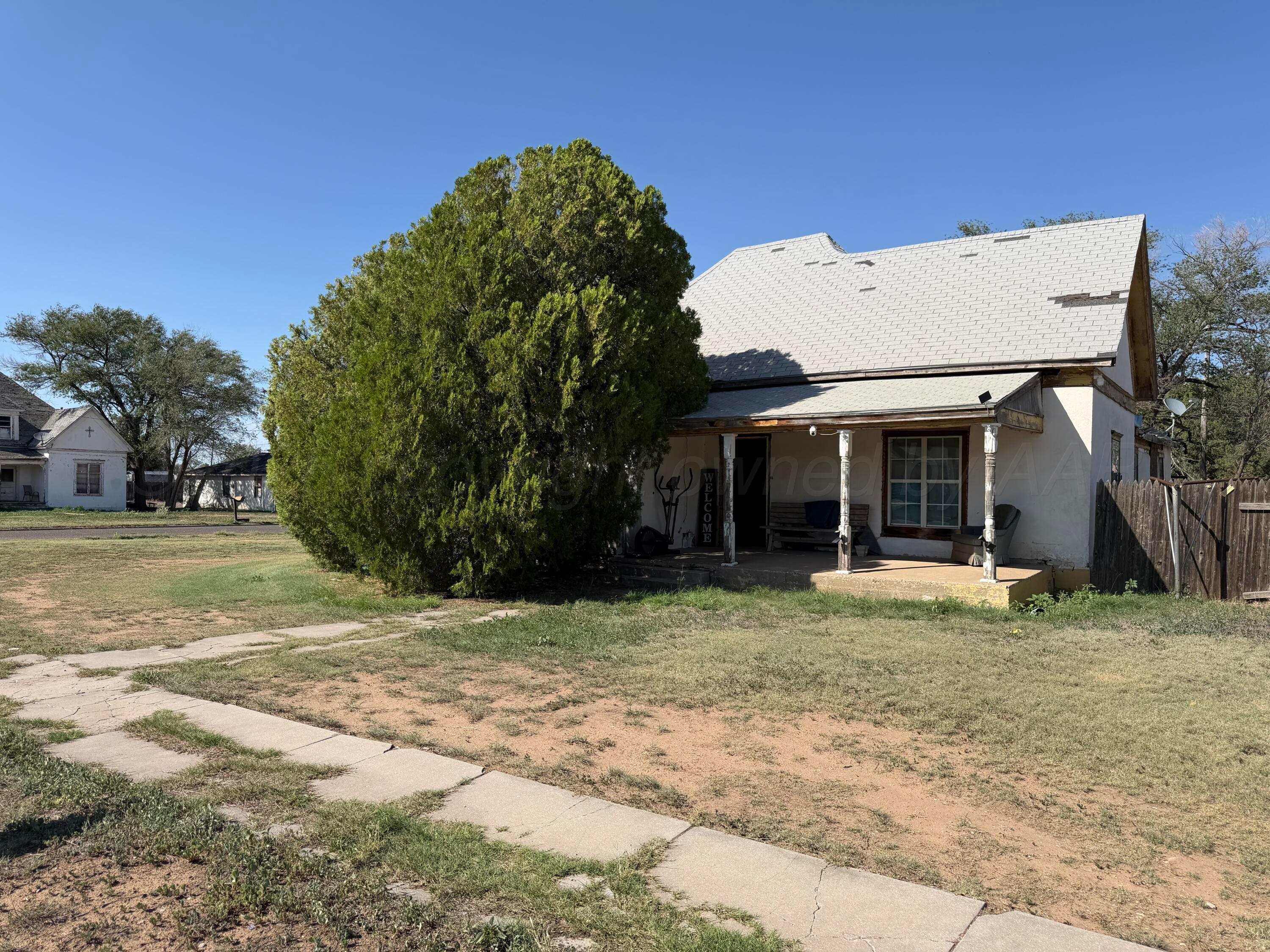 710 Miles Avenue — photo