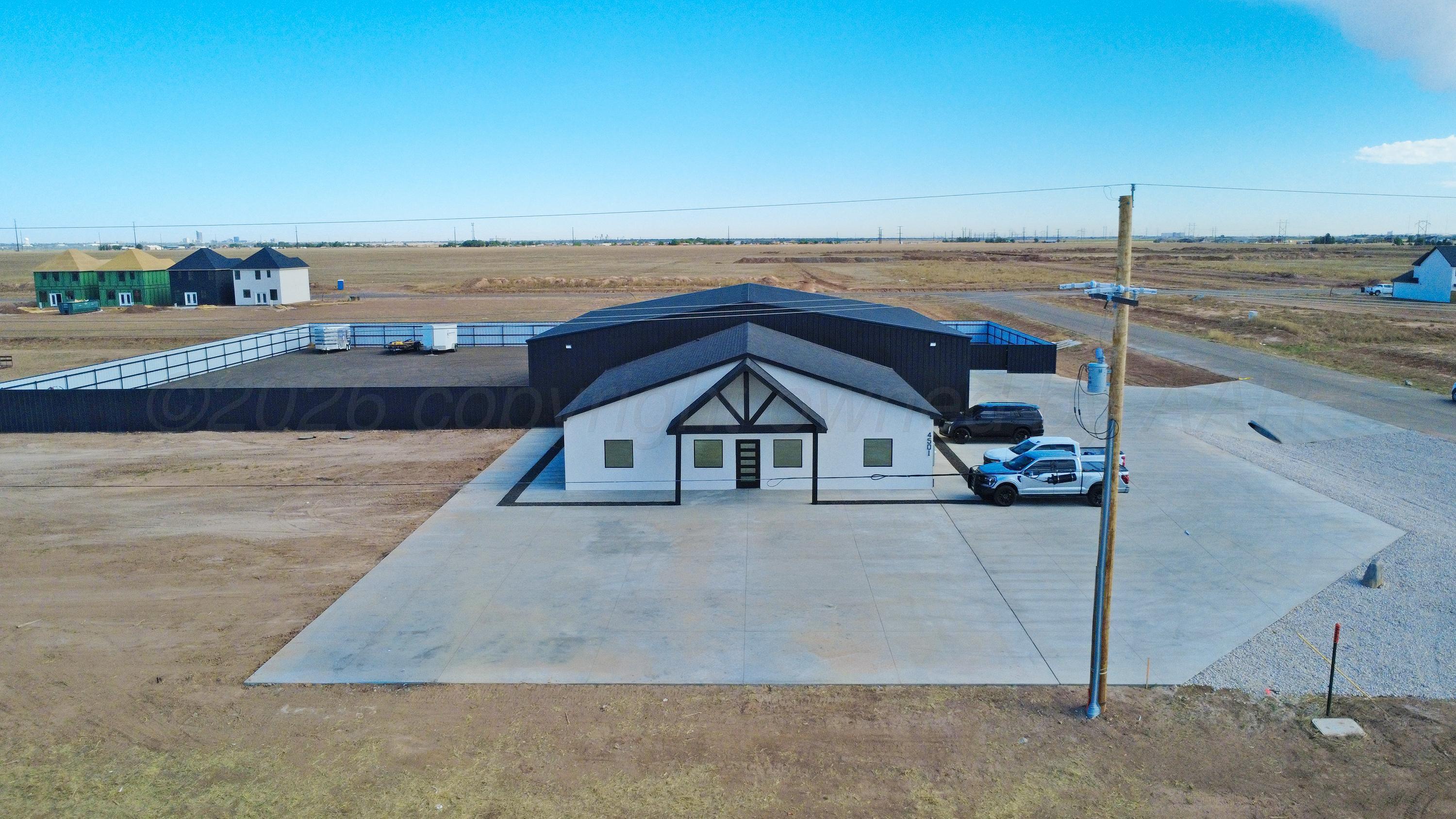 4501 E Loop 335 — photo