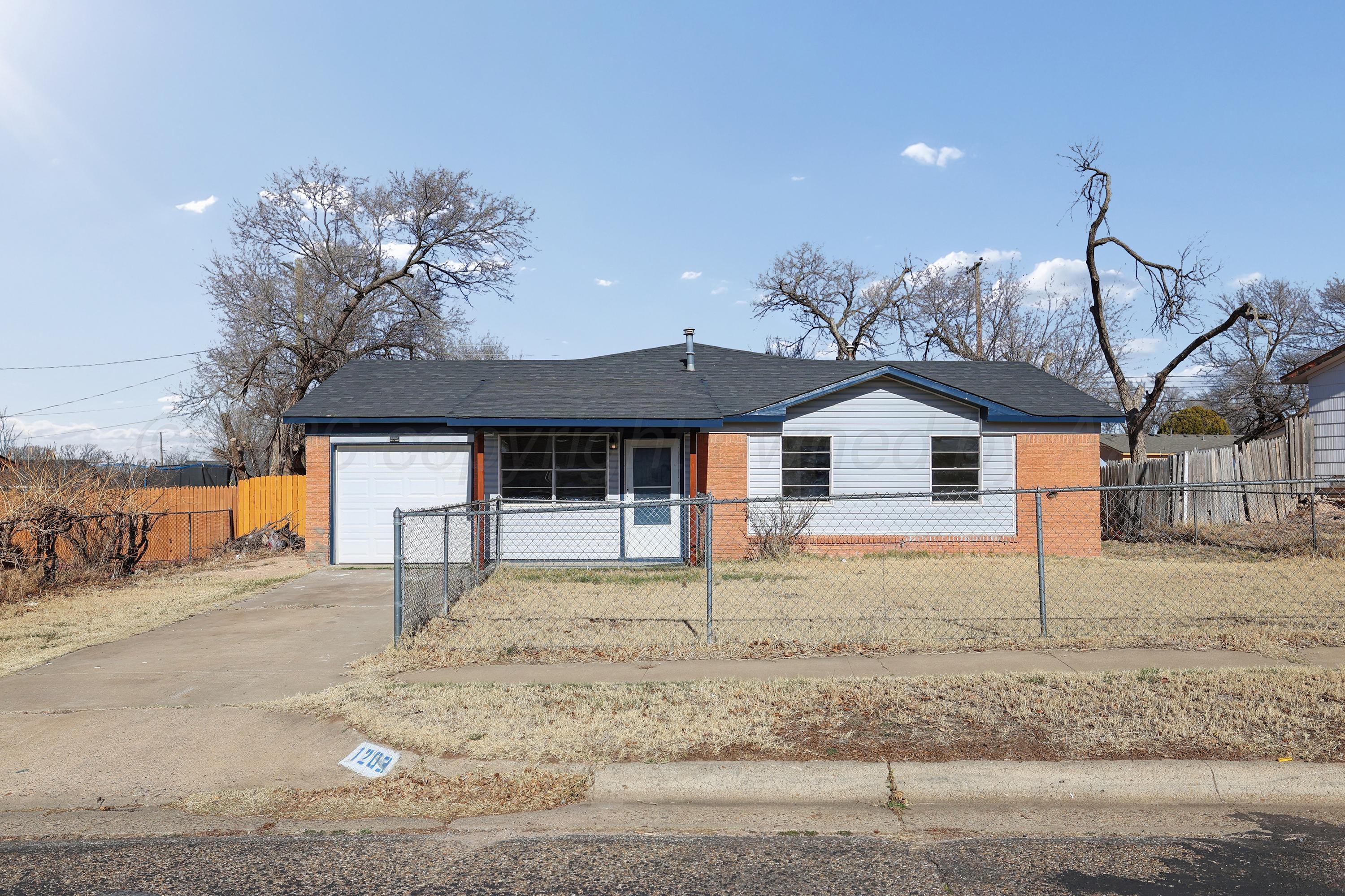1203 Sycamore Street — photo