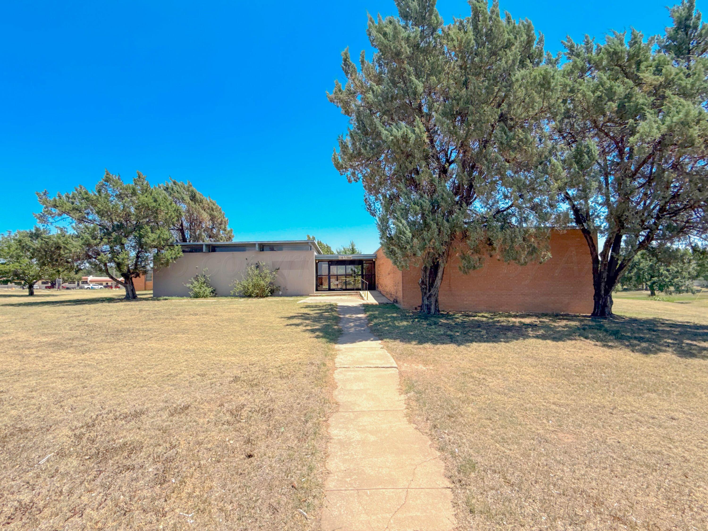 1146 N Hobart Street — photo