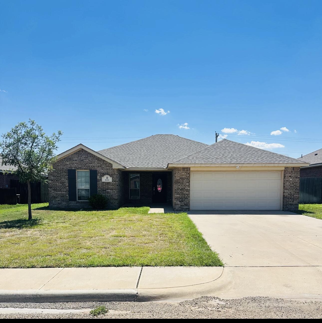 10 Brandi Lane — photo