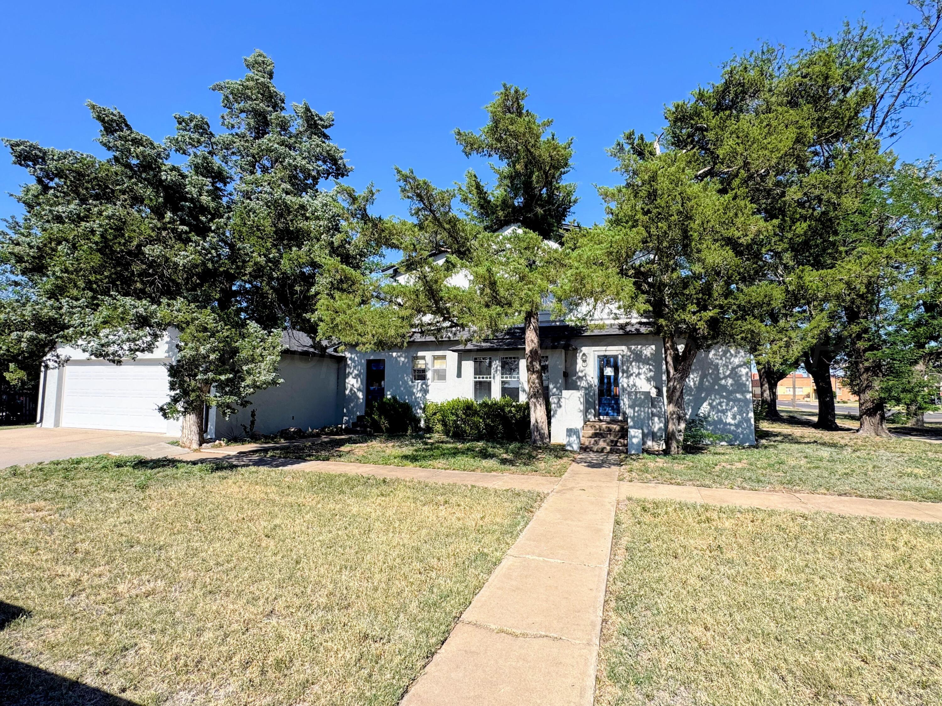 221 S Baylor Street — photo