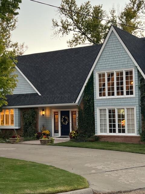 1402 Yucca Drive — photo