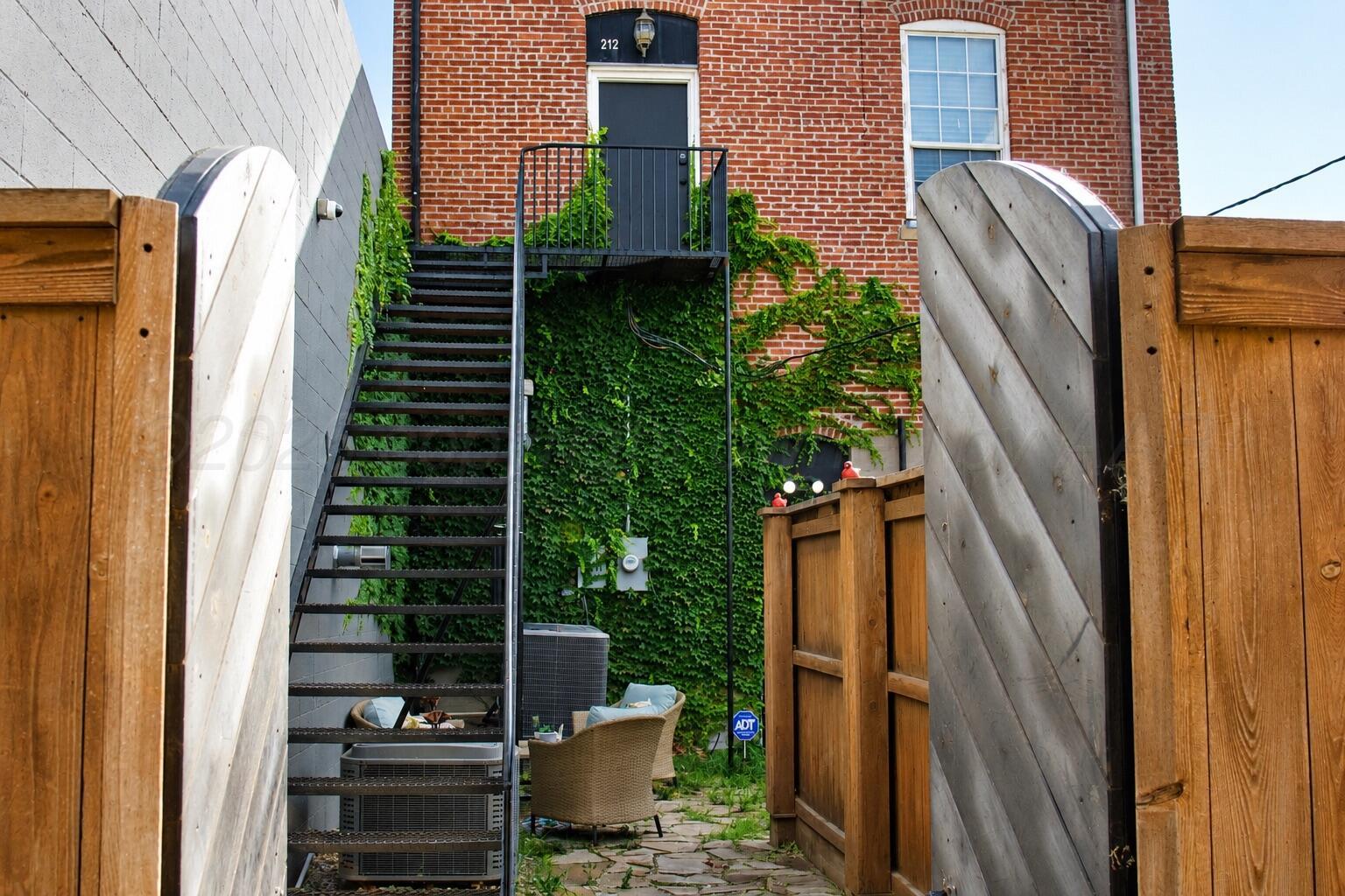 212 N. Main Street — photo