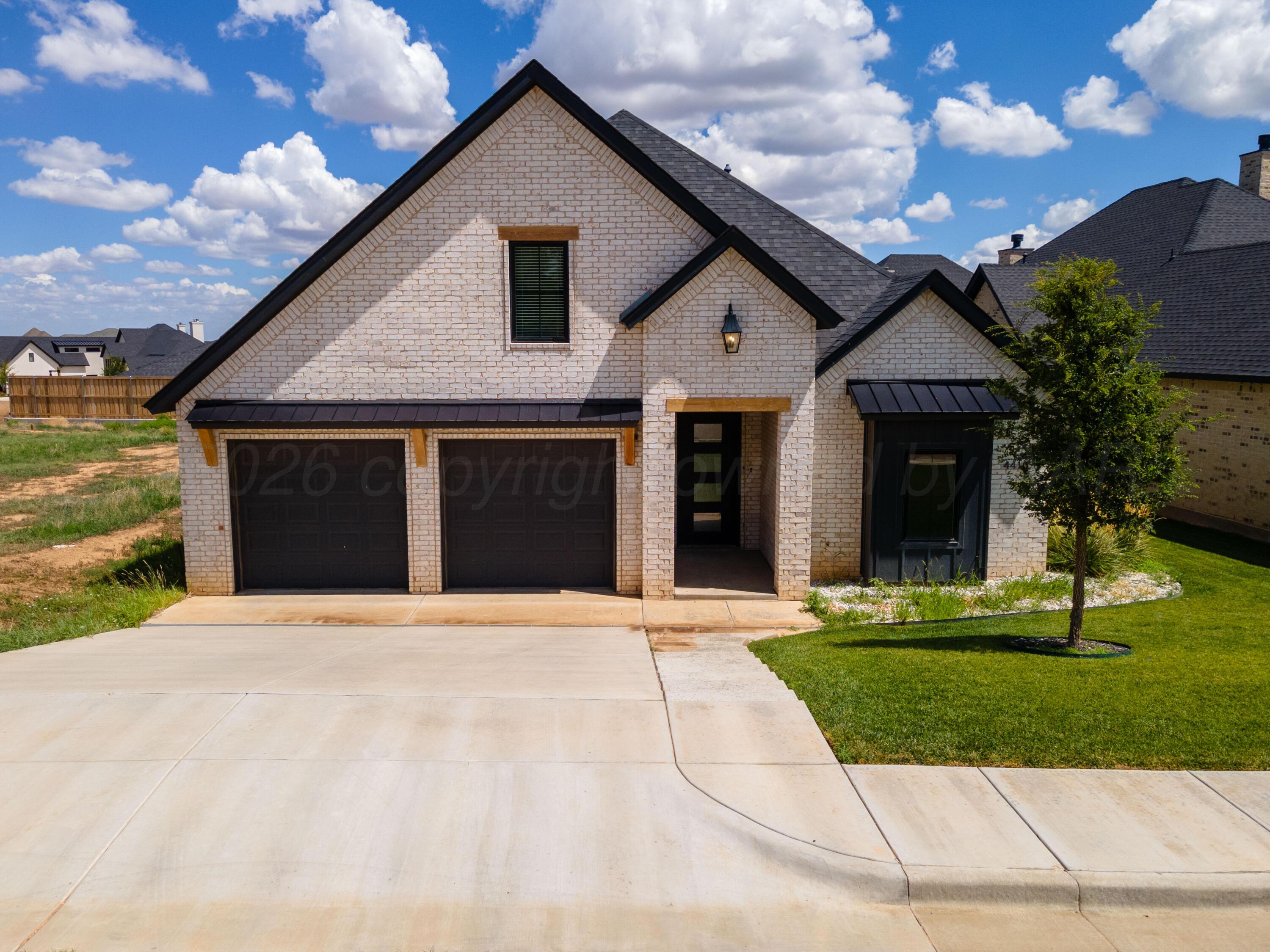 4410 N Rocking Chair Lane — photo