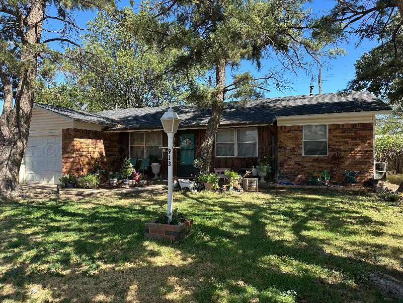 913 Shamrock Drive — photo