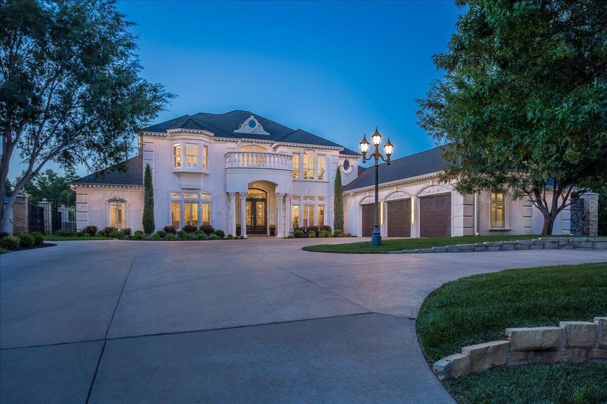 7608 Norwood Drive — photo