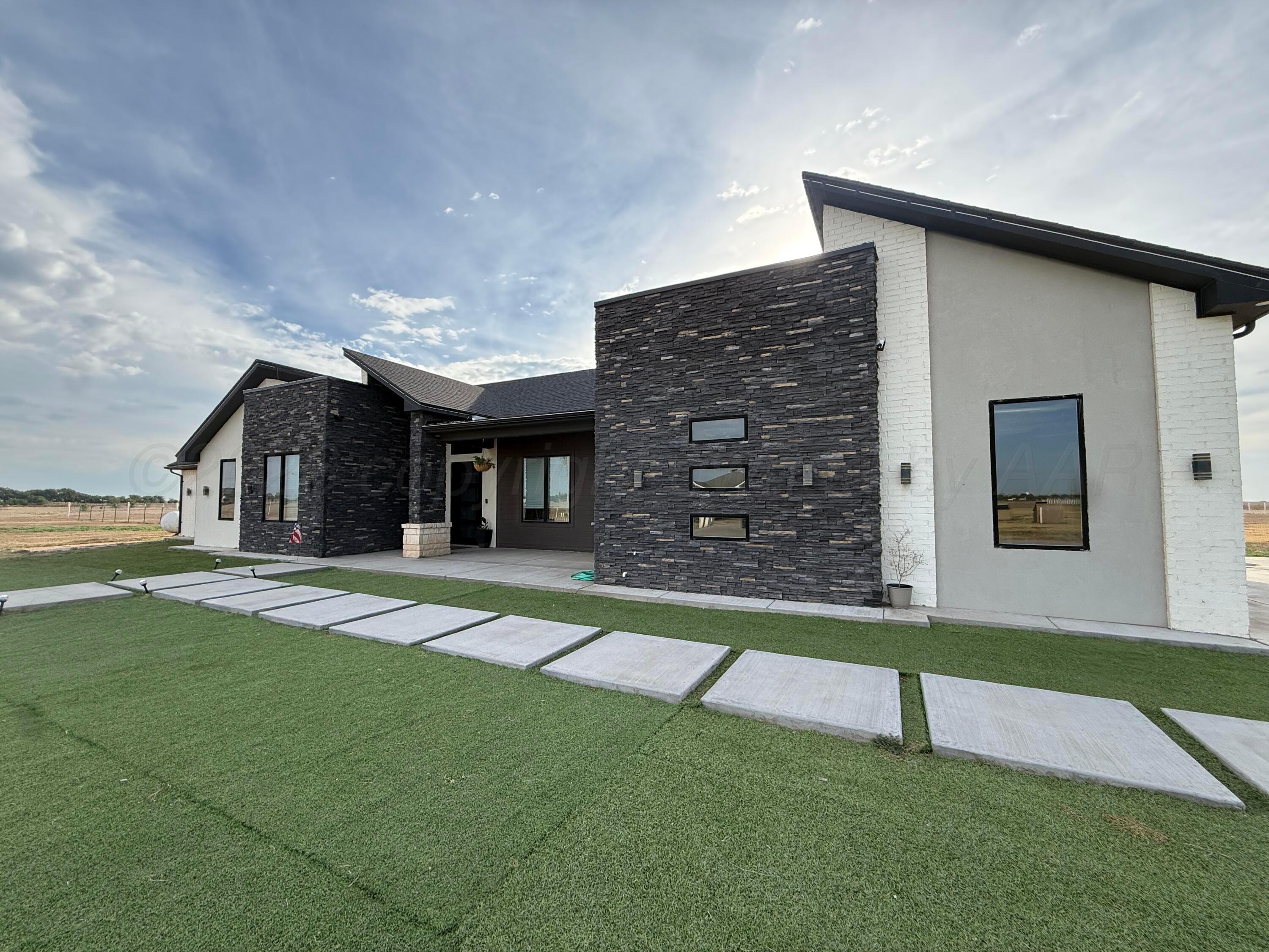10820 Travis Lane — photo
