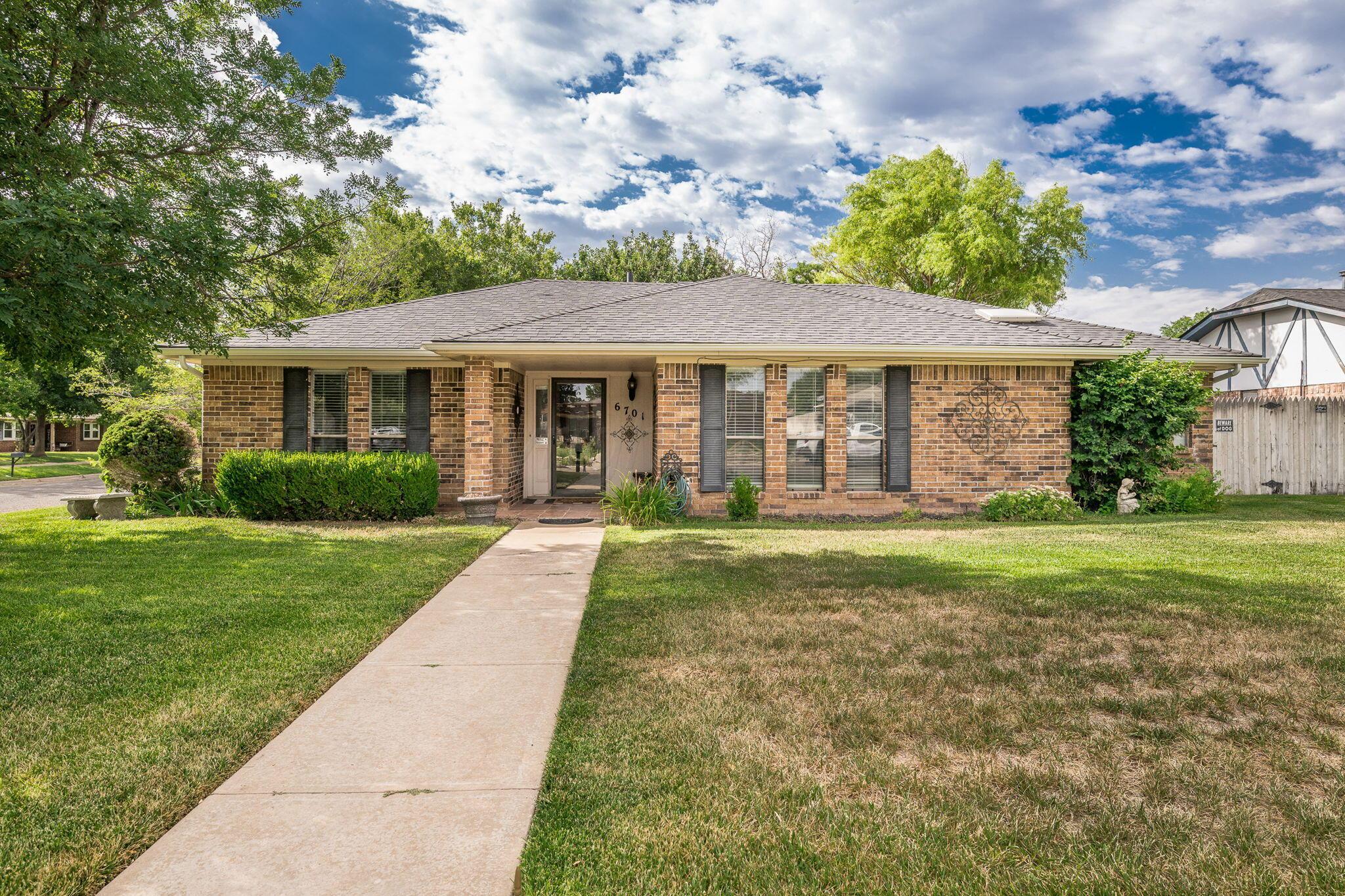 6701 Blacksmith Lane — photo