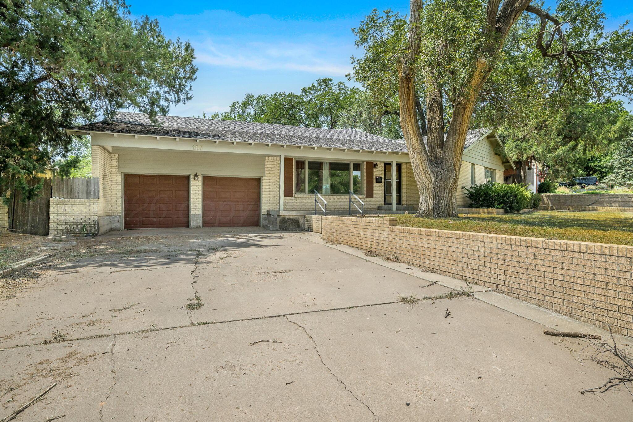 107 Parkview Drive — photo
