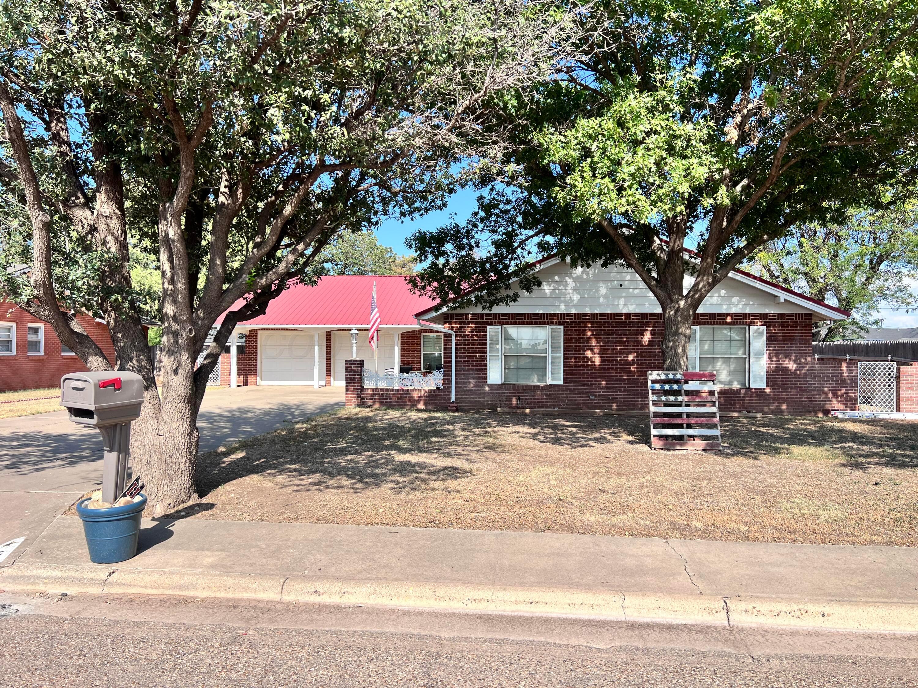 412 Sunset Street — photo
