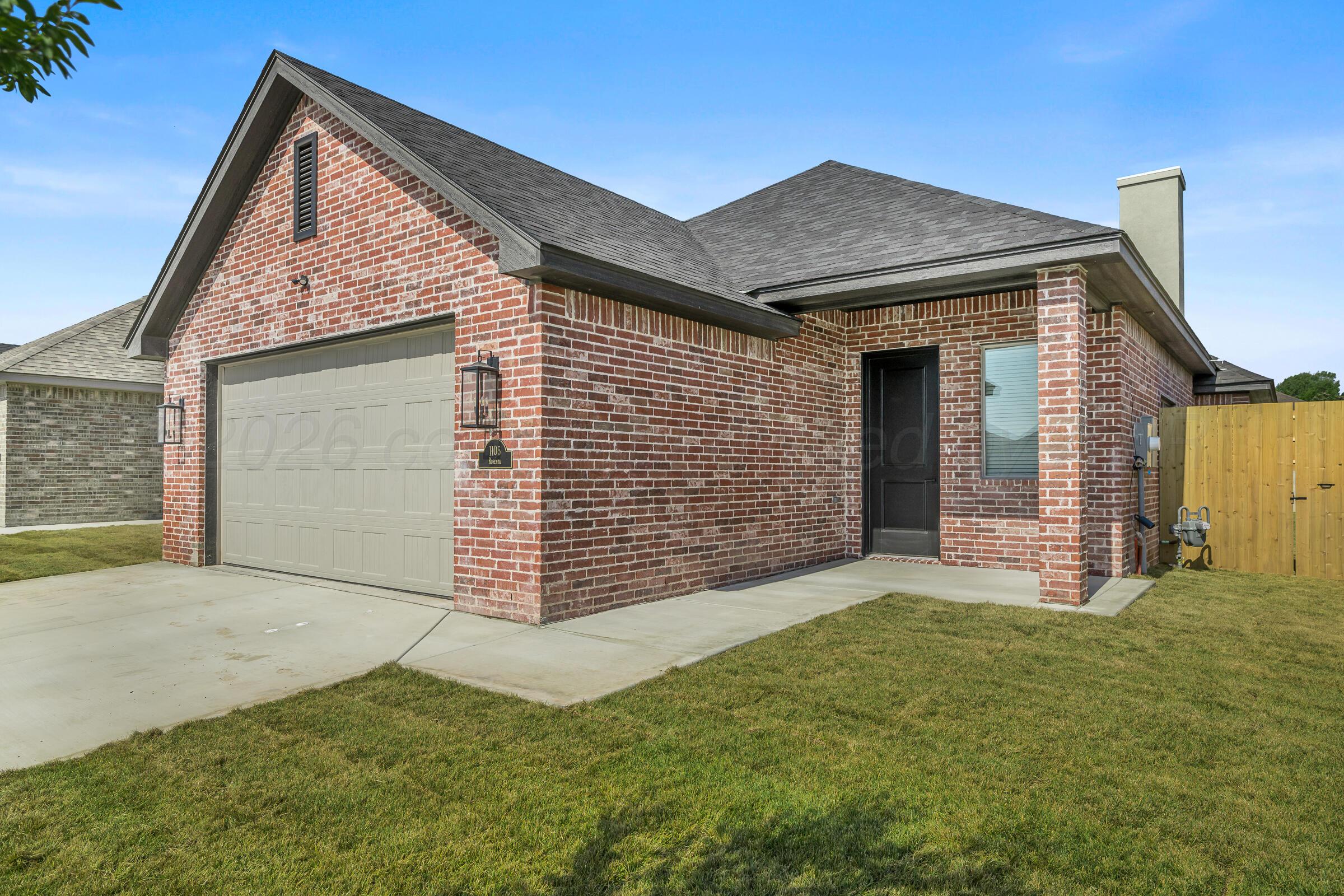 1105 Rosenda Lane — photo