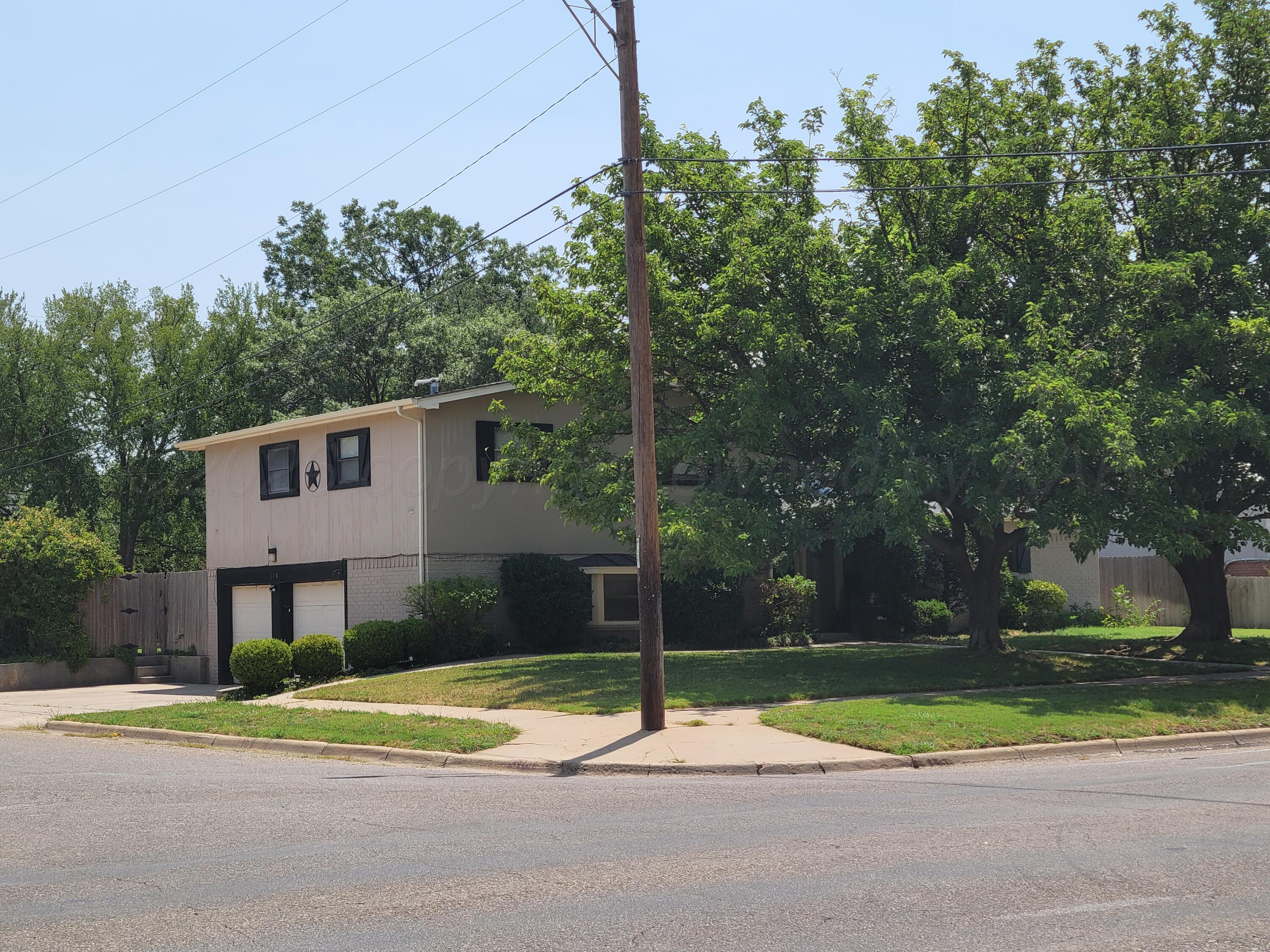3701 Teckla Boulevard — photo