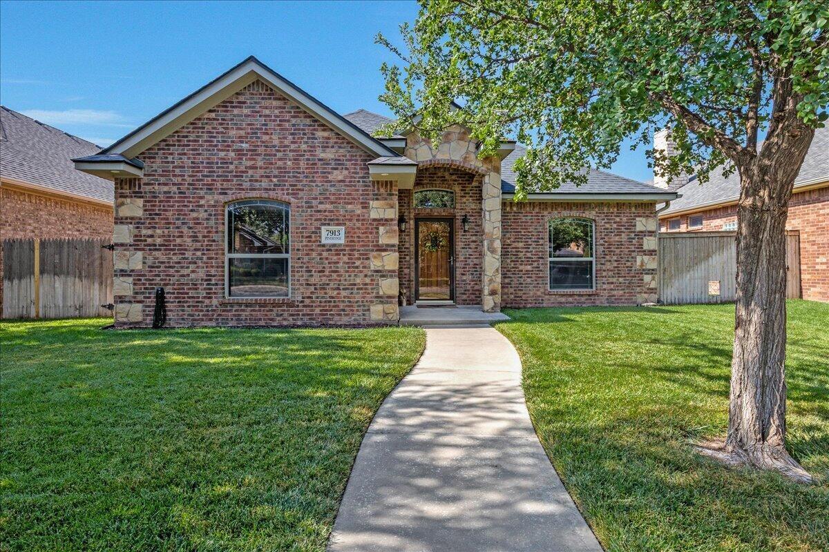 7913 Pineridge Drive — photo