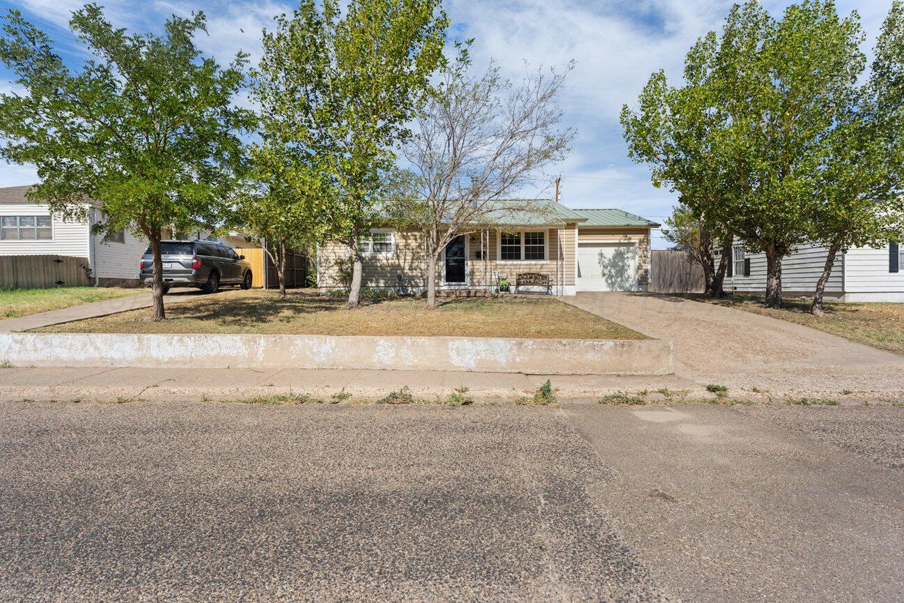 1301 Cooley Drive — photo