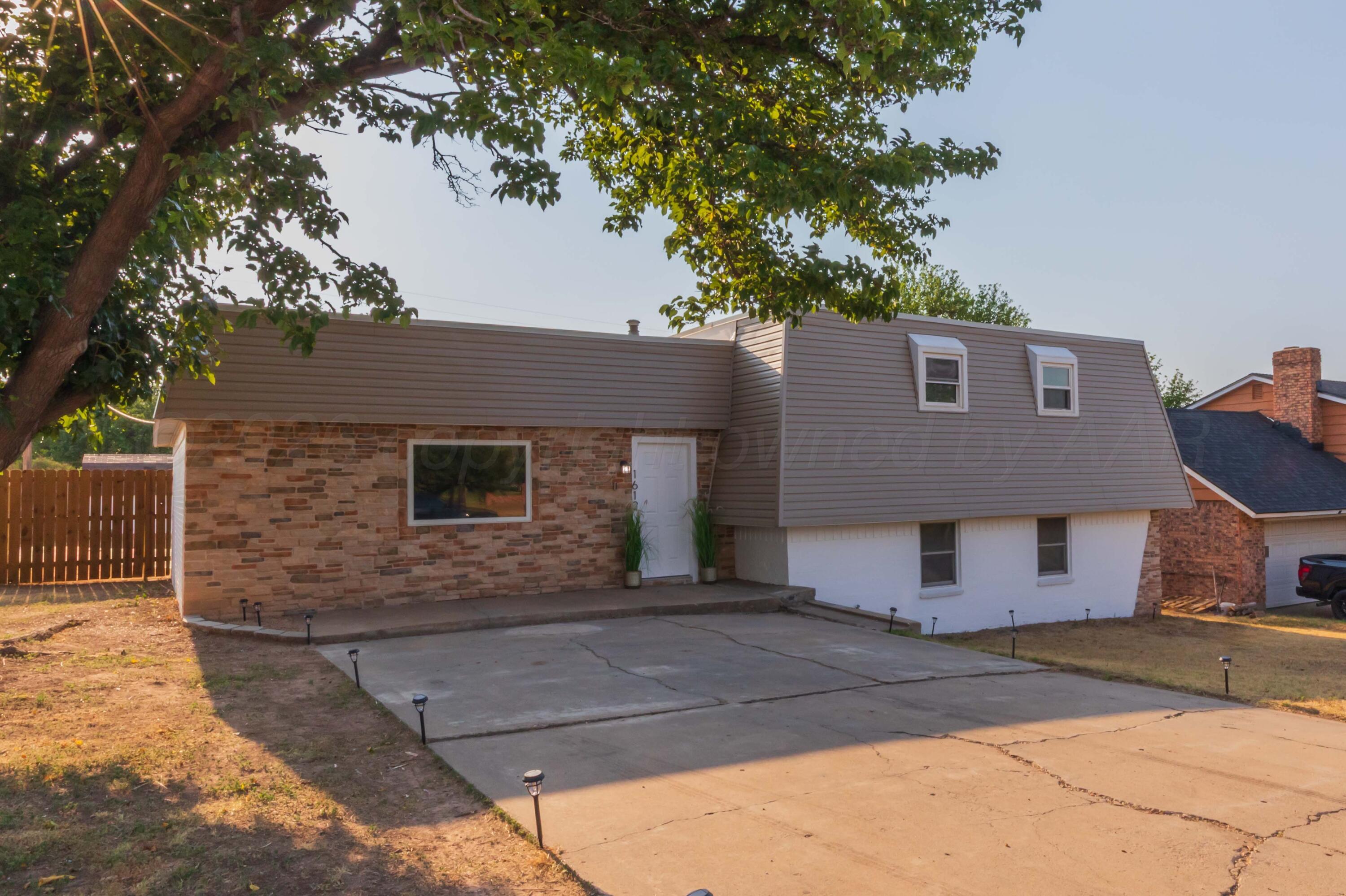 1612 N Evergreen Street — photo