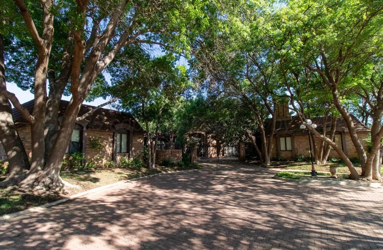4 Quadrille Street — photo