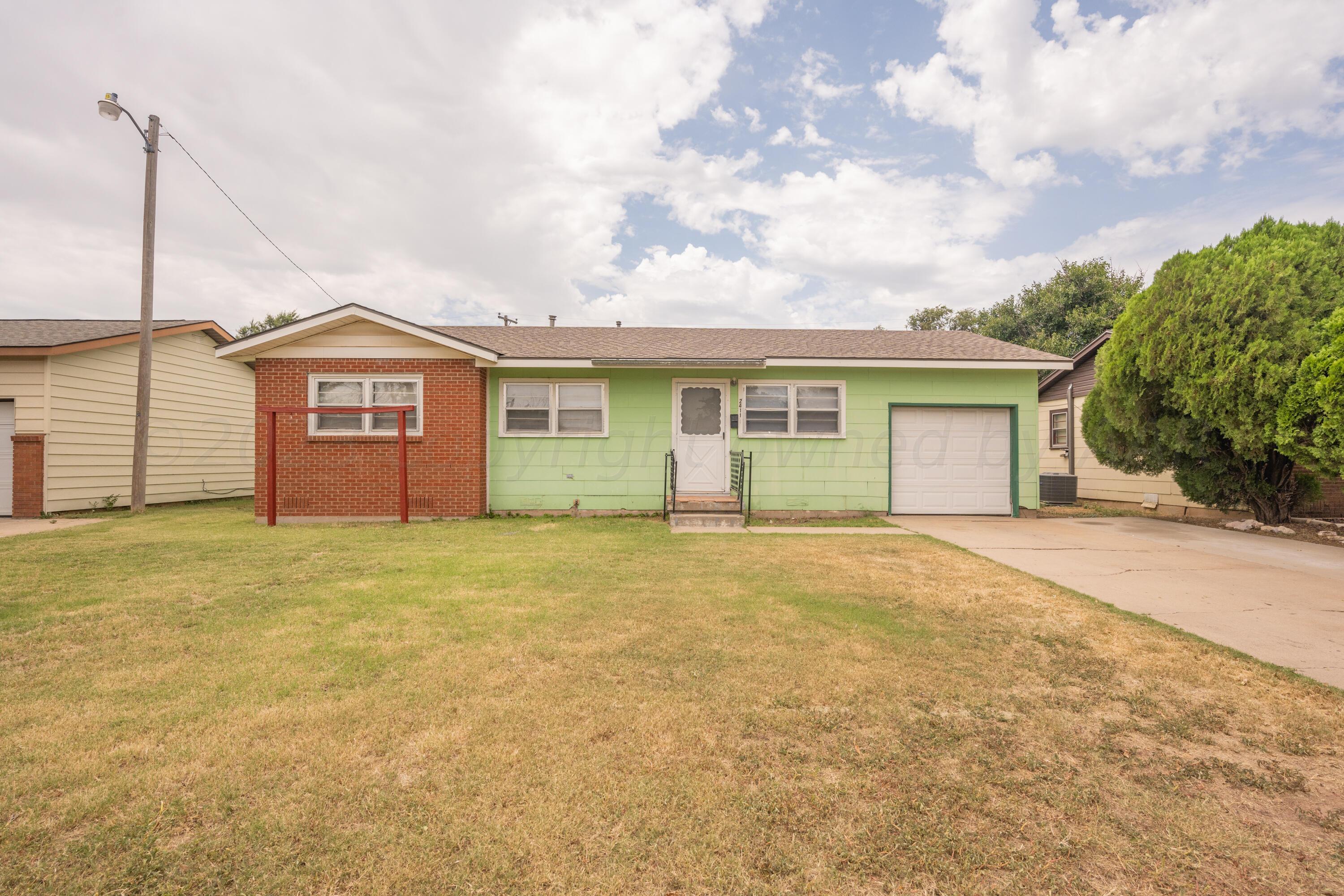 2411 N Vernon Street — photo