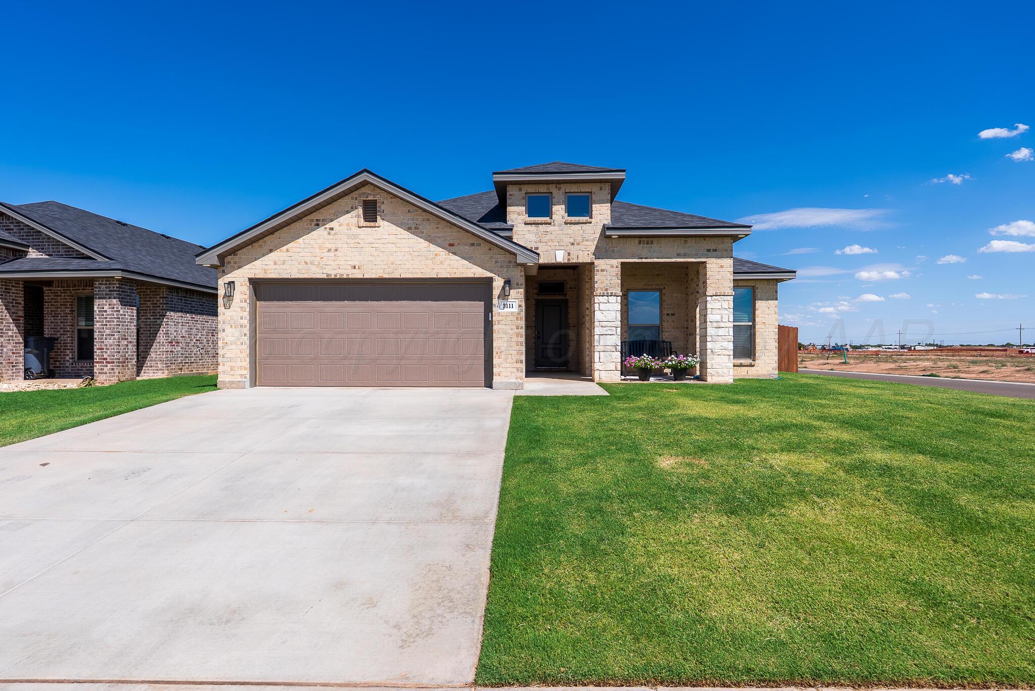 3111 Flycatcher Road — photo