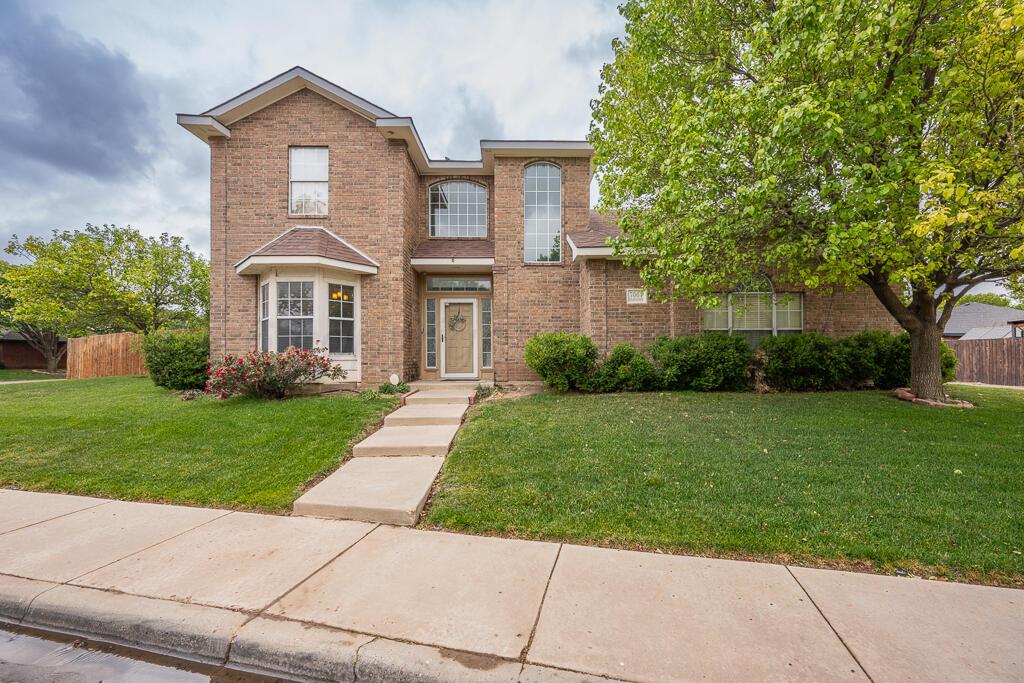 7001 Glenoak Lane — photo